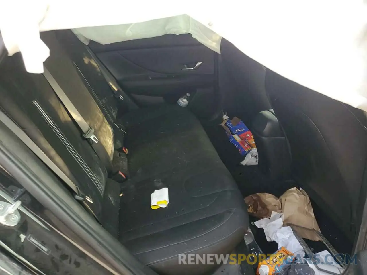 10 Photograph of a damaged car 5NPLM4AG4PH086950 HYUNDAI ELANTRA 2023