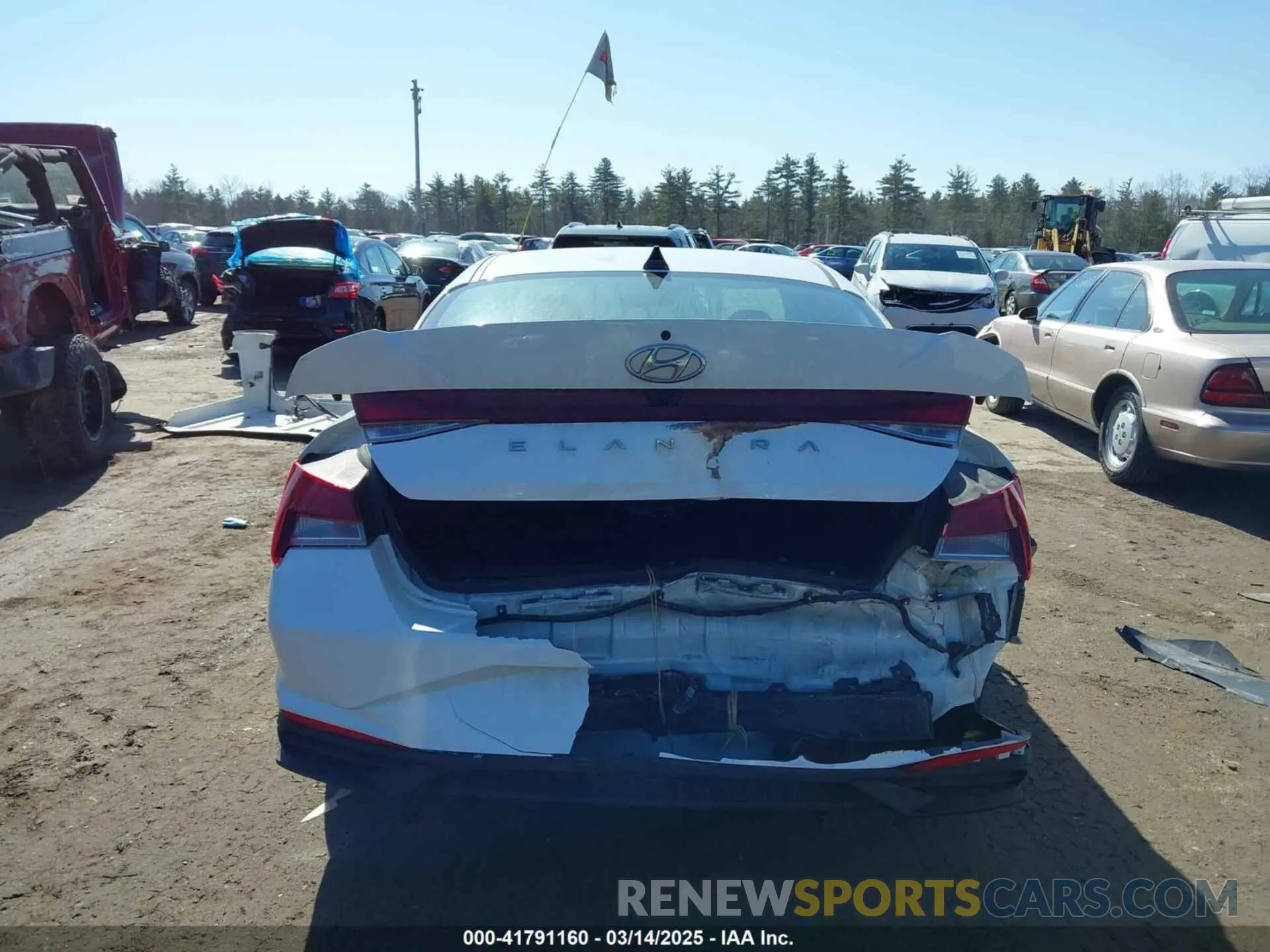 16 Photograph of a damaged car 5NPLM4AG4PH090979 HYUNDAI ELANTRA 2023