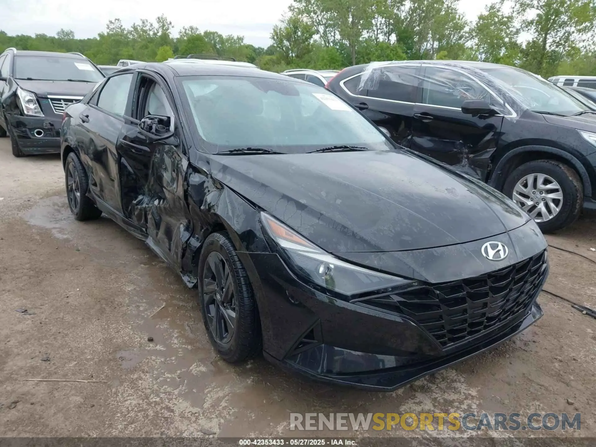 1 Photograph of a damaged car 5NPLM4AG4PH098709 HYUNDAI ELANTRA 2023