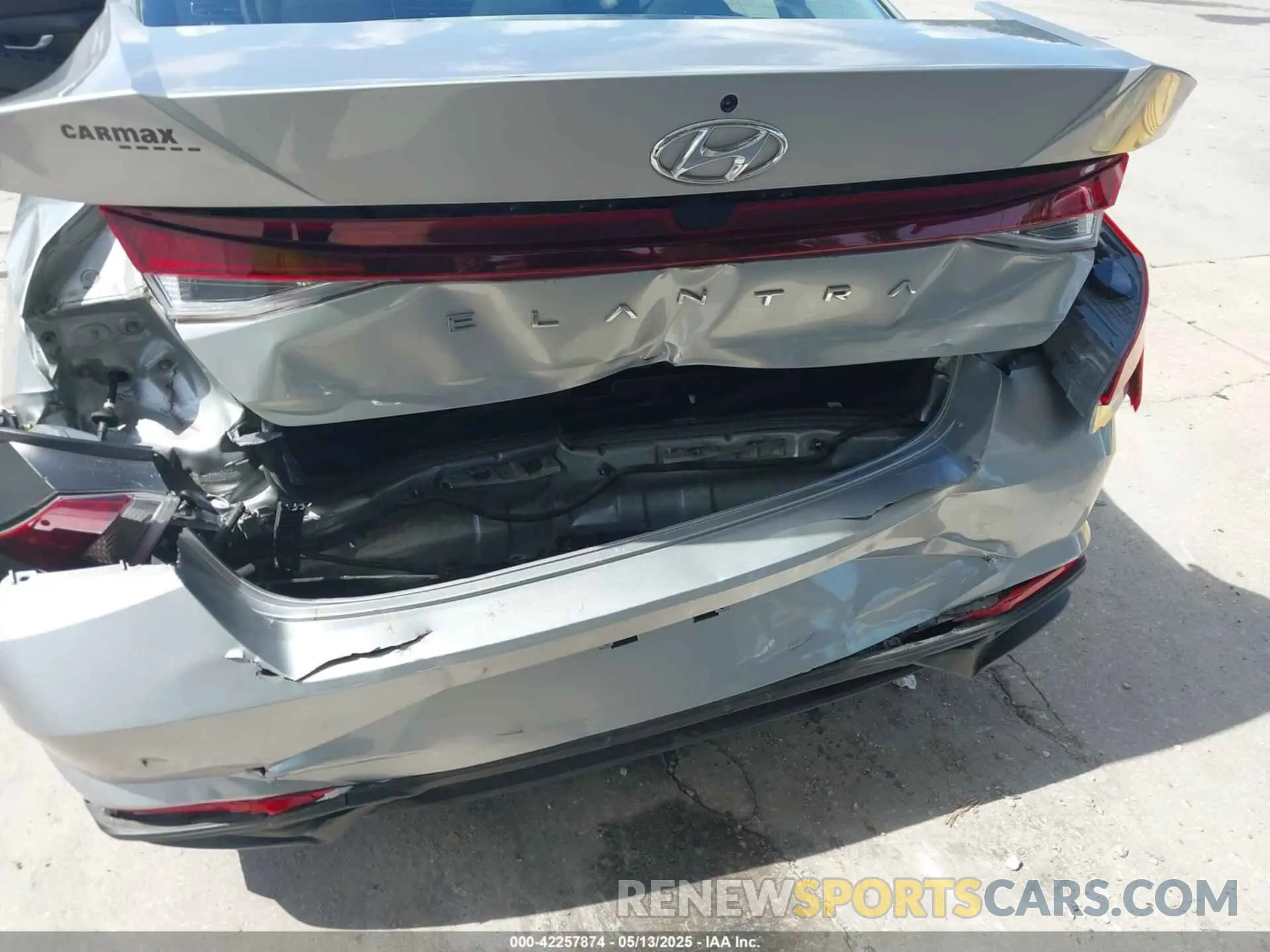 6 Photograph of a damaged car 5NPLM4AG4PH103505 HYUNDAI ELANTRA 2023