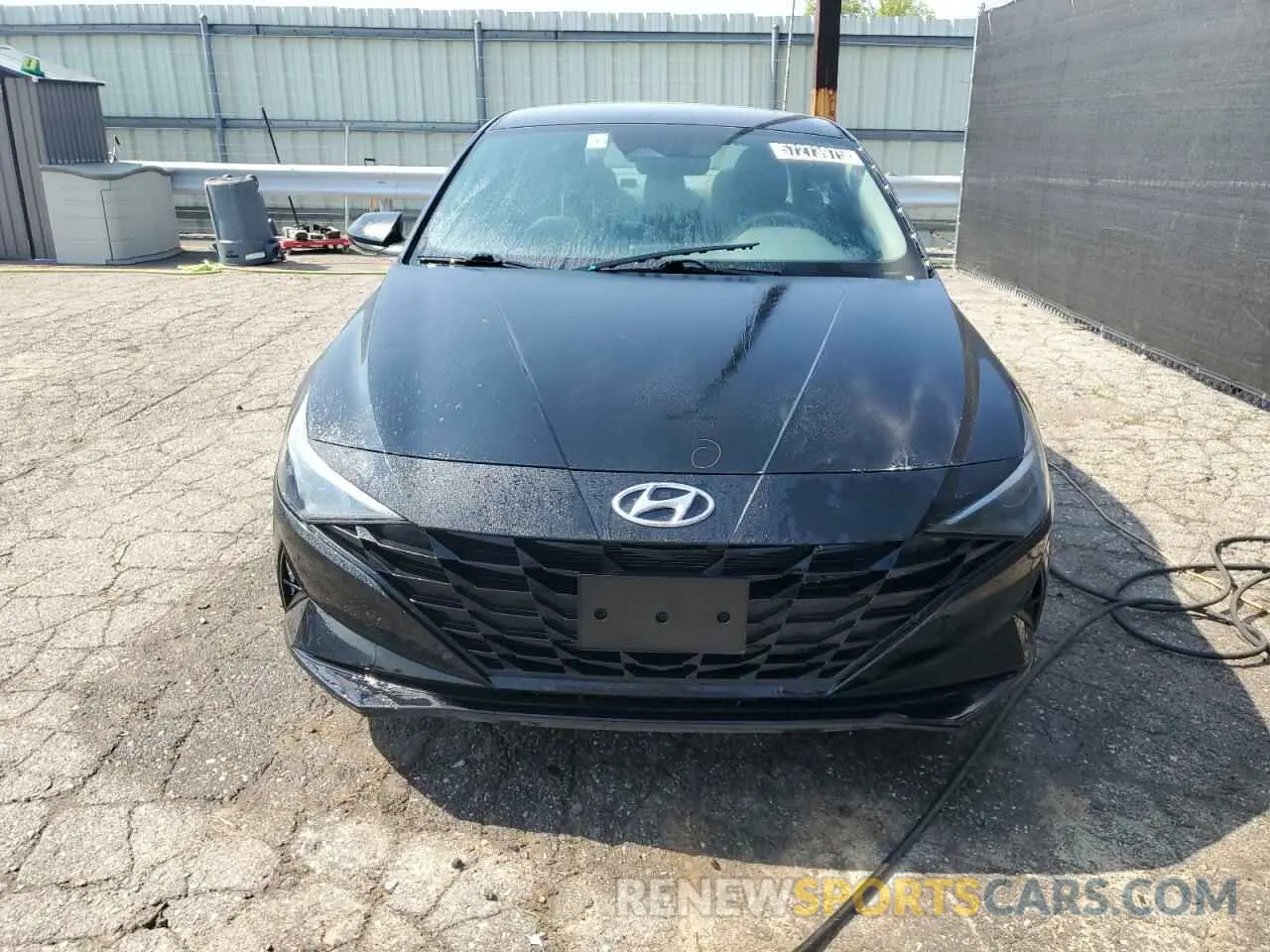 5 Photograph of a damaged car 5NPLM4AG4PH104282 HYUNDAI ELANTRA 2023