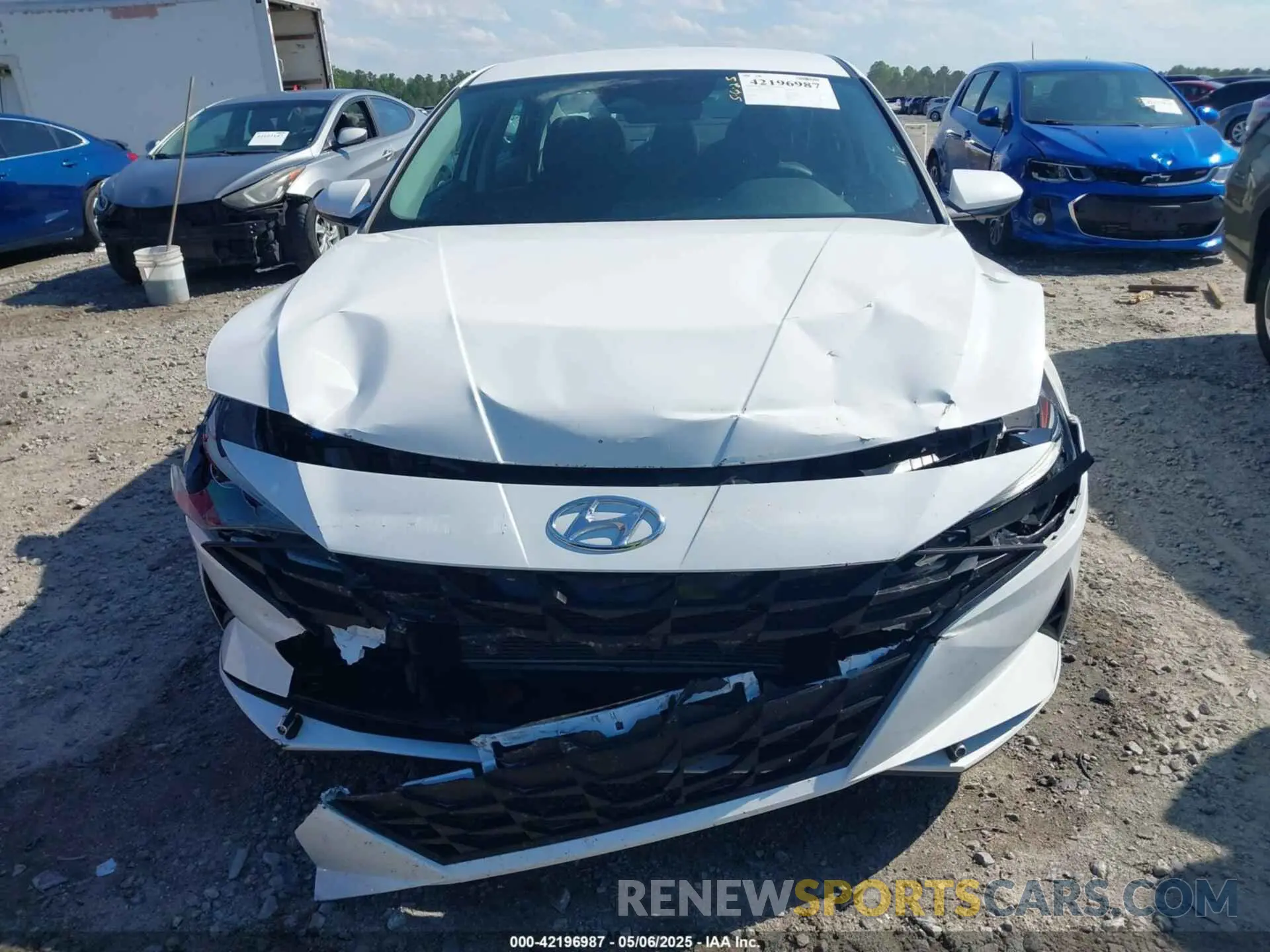 6 Photograph of a damaged car 5NPLM4AG4PH112219 HYUNDAI ELANTRA 2023