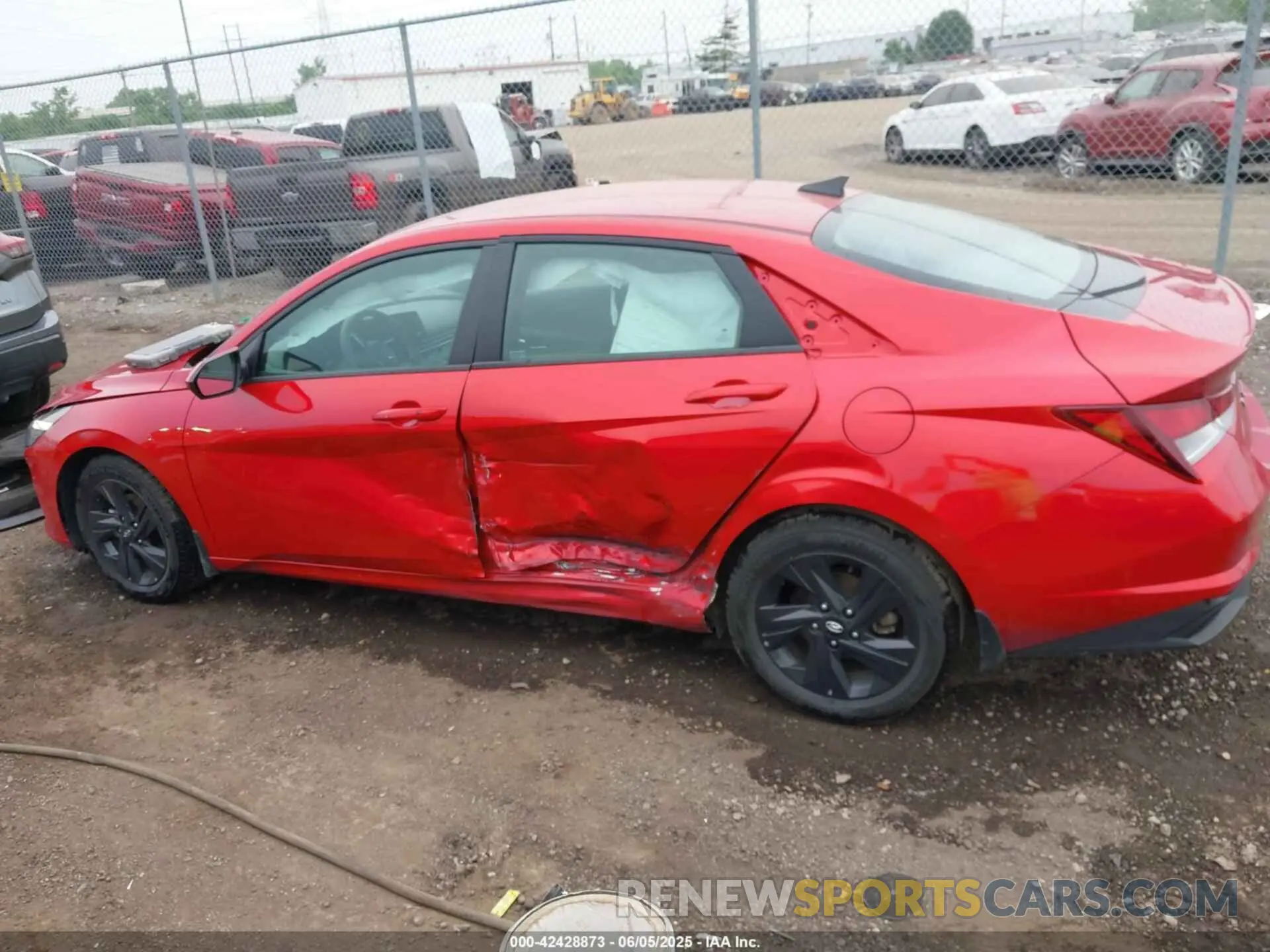 14 Photograph of a damaged car 5NPLM4AG5PH089906 HYUNDAI ELANTRA 2023