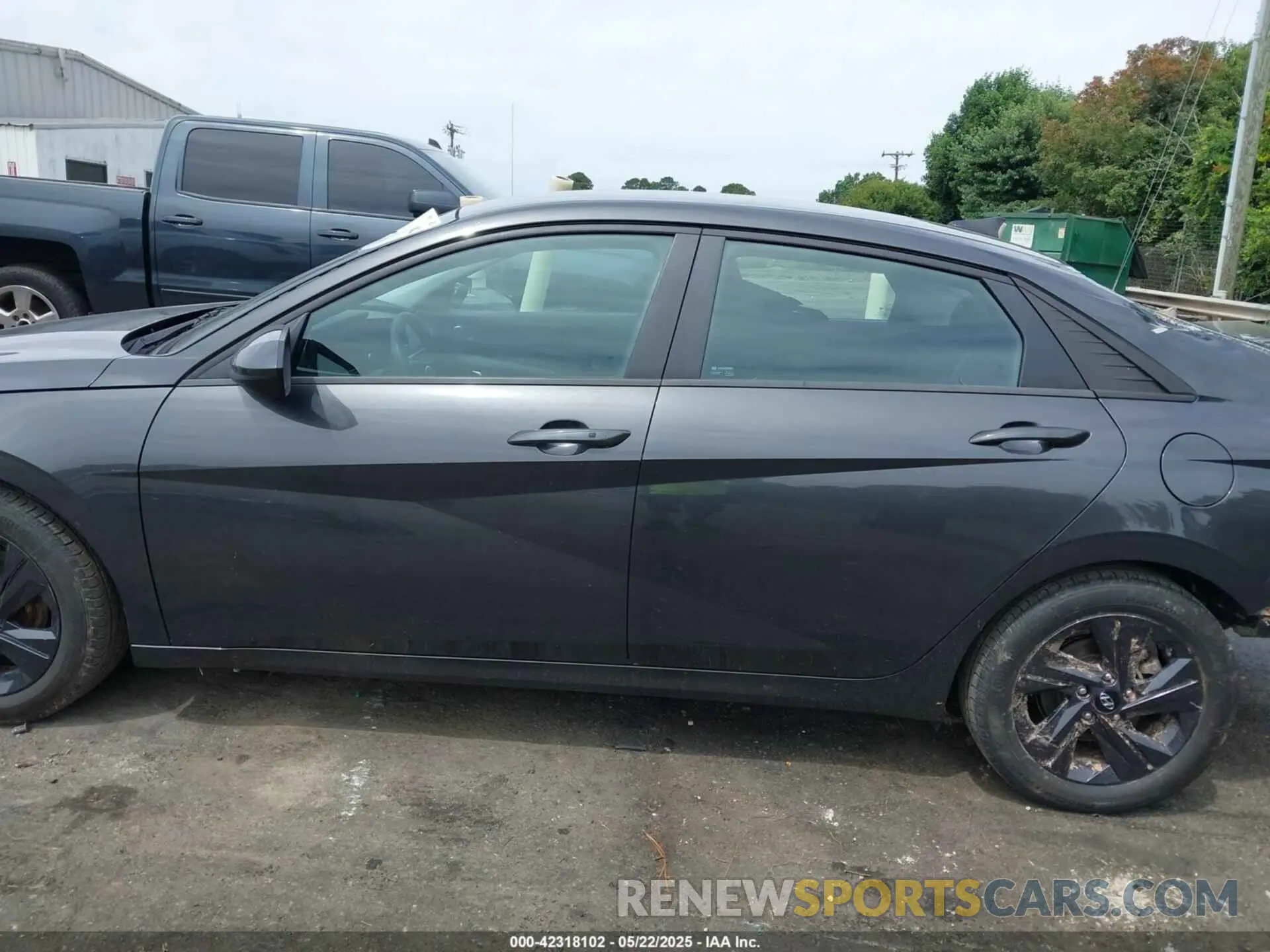 14 Photograph of a damaged car 5NPLM4AG5PH104517 HYUNDAI ELANTRA 2023