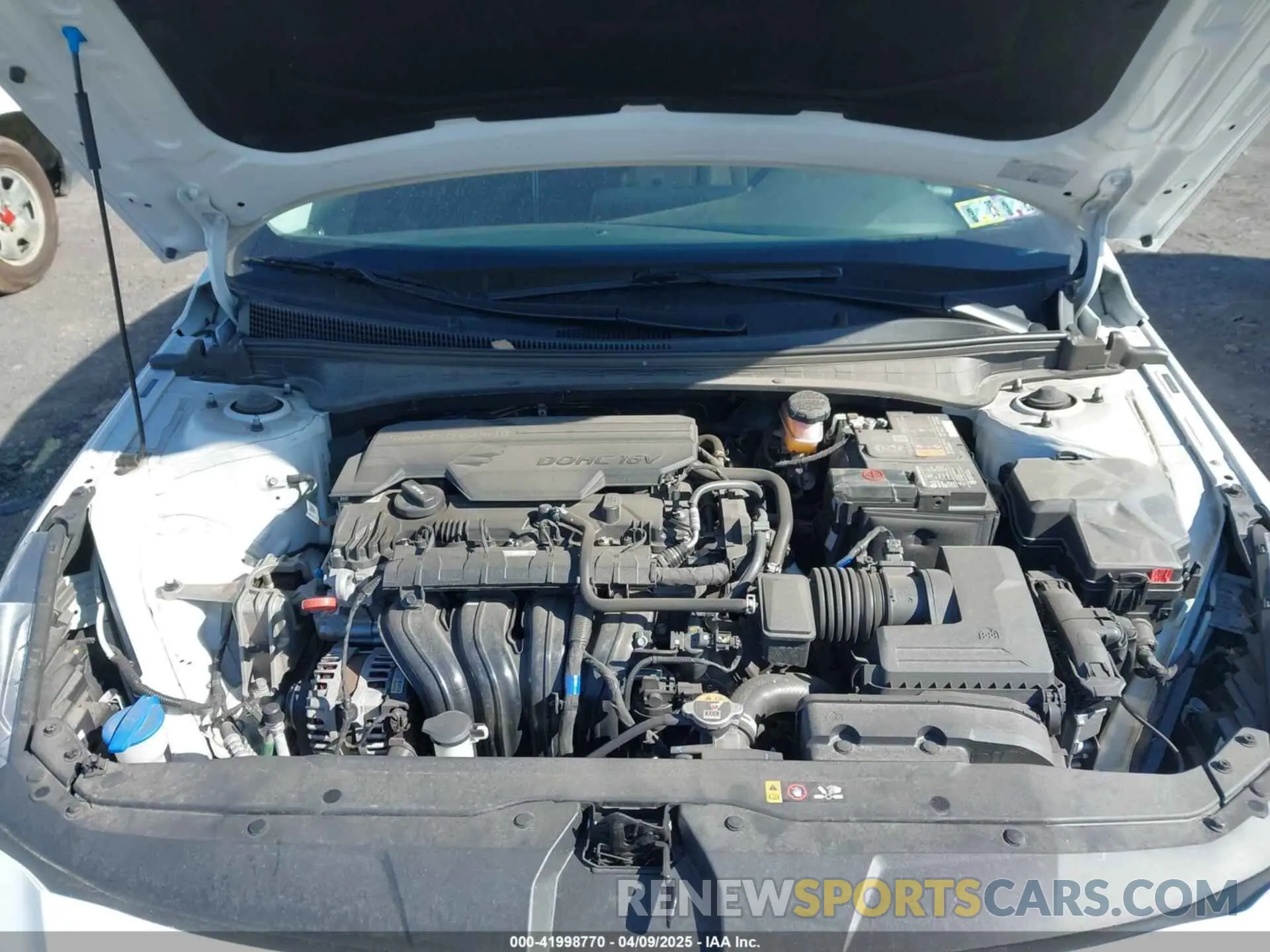 10 Photograph of a damaged car 5NPLM4AG6PH091857 HYUNDAI ELANTRA 2023