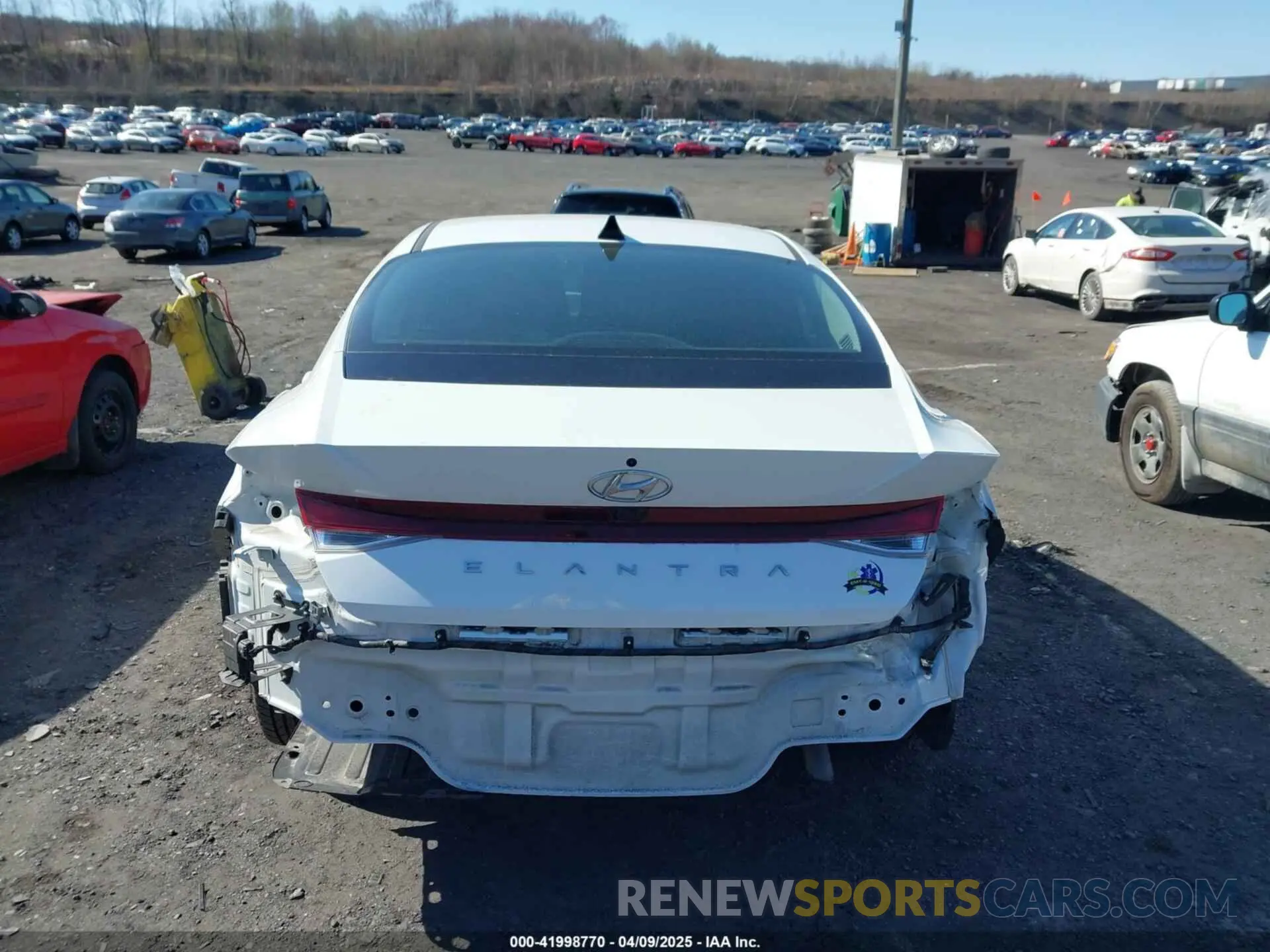 16 Photograph of a damaged car 5NPLM4AG6PH091857 HYUNDAI ELANTRA 2023