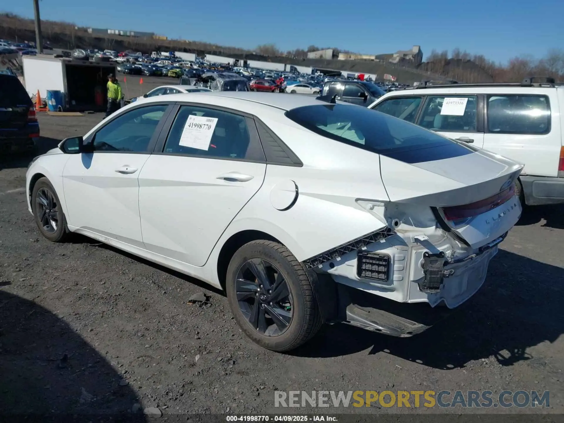 3 Photograph of a damaged car 5NPLM4AG6PH091857 HYUNDAI ELANTRA 2023