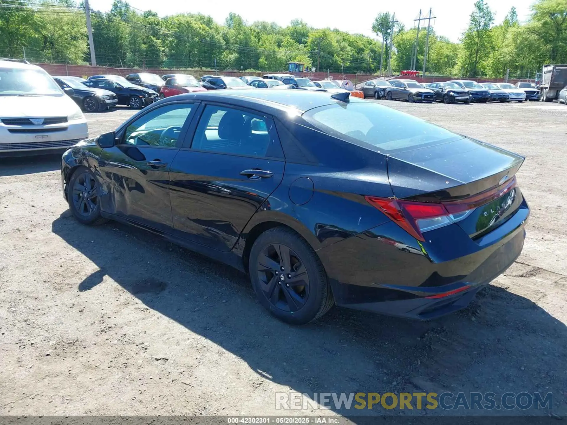 17 Photograph of a damaged car 5NPLM4AG6PH092054 HYUNDAI ELANTRA 2023