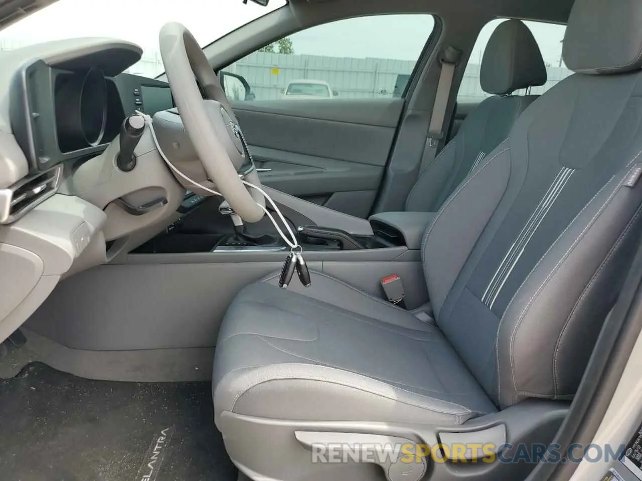 7 Photograph of a damaged car 5NPLM4AG6PH092426 HYUNDAI ELANTRA 2023