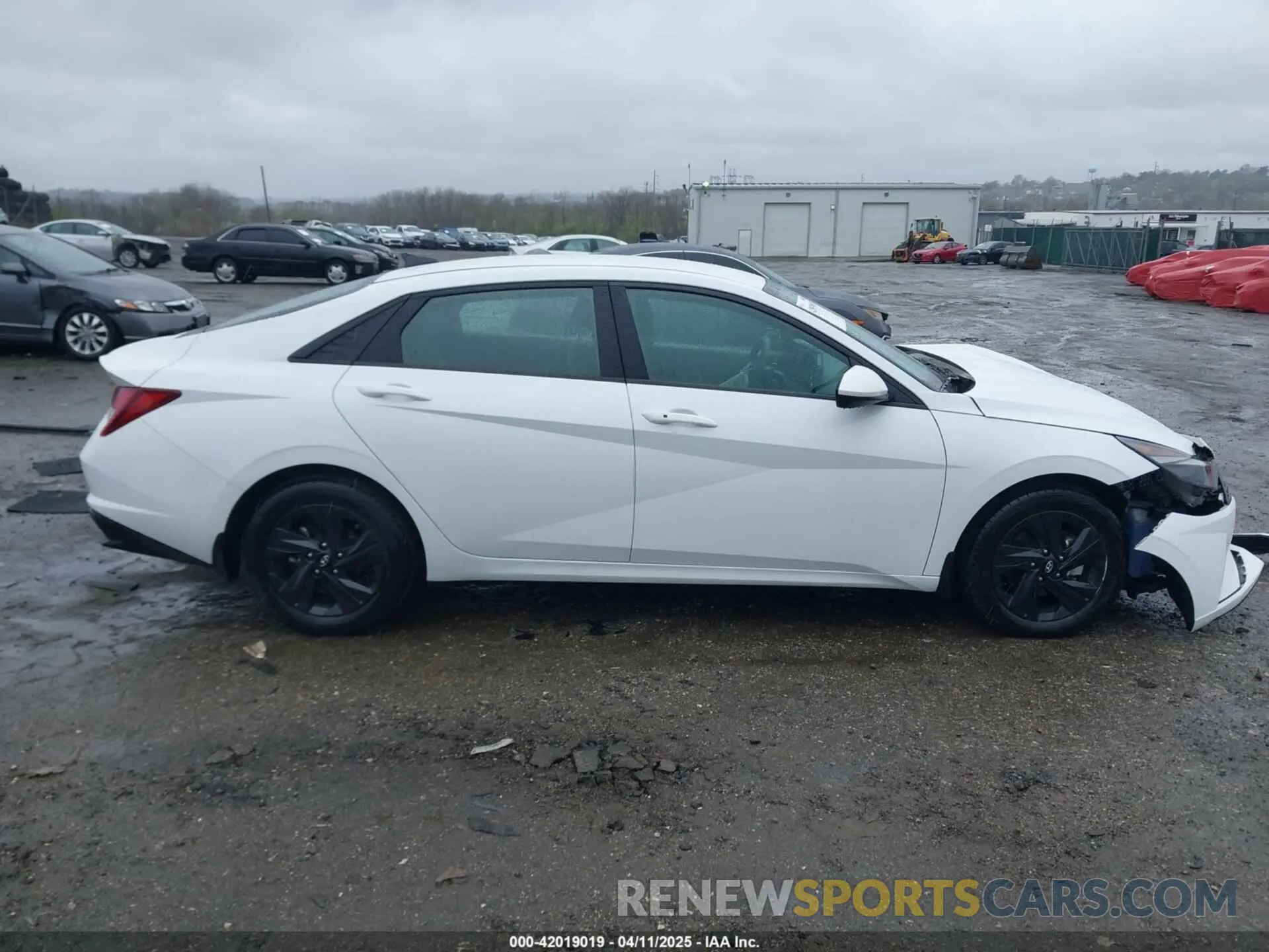 12 Photograph of a damaged car 5NPLM4AG6PH109998 HYUNDAI ELANTRA 2023
