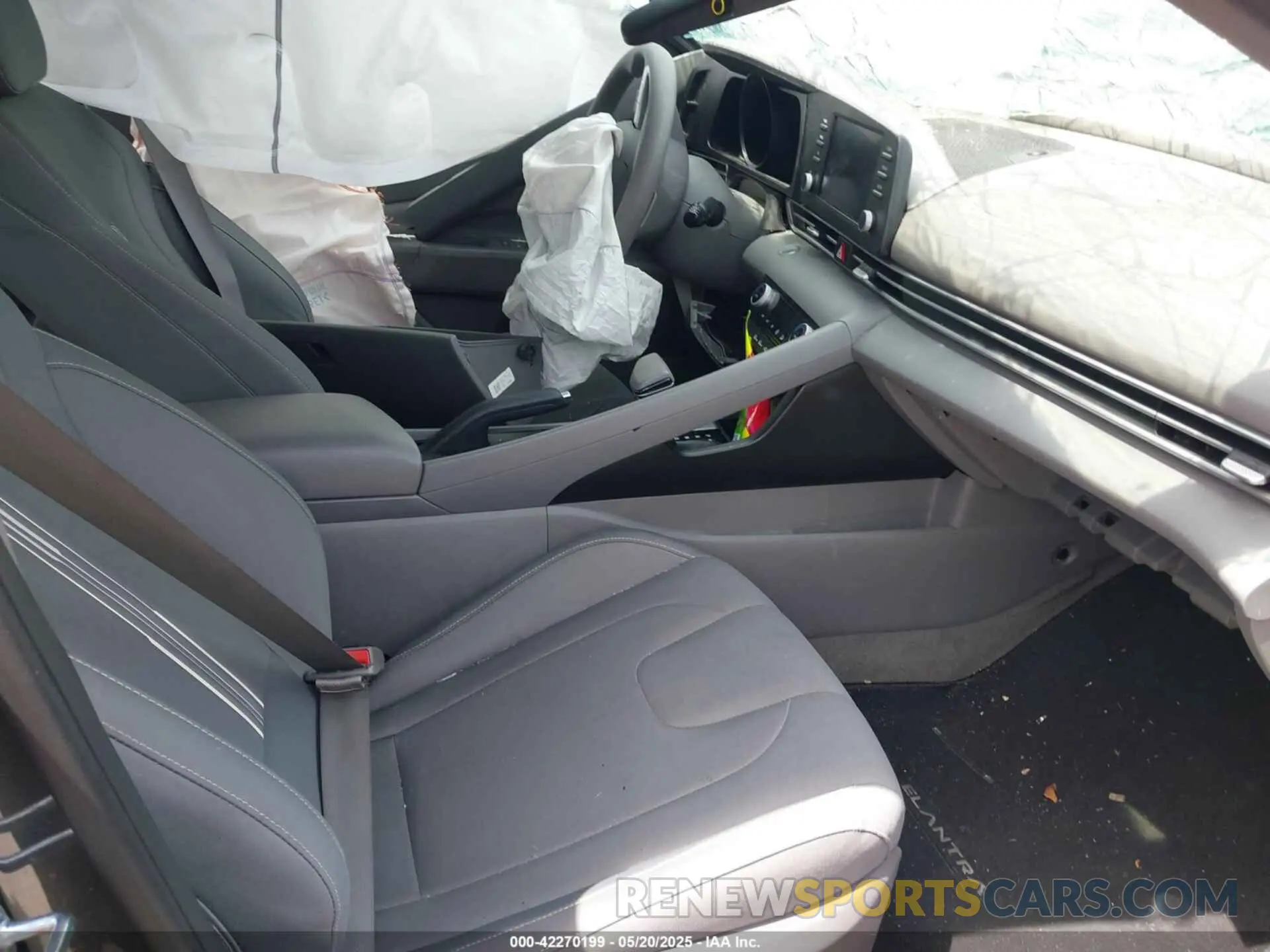 5 Photograph of a damaged car 5NPLM4AG6PH116434 HYUNDAI ELANTRA 2023
