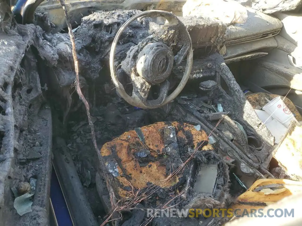 8 Photograph of a damaged car 5NPLM4AG7PH092855 HYUNDAI ELANTRA 2023