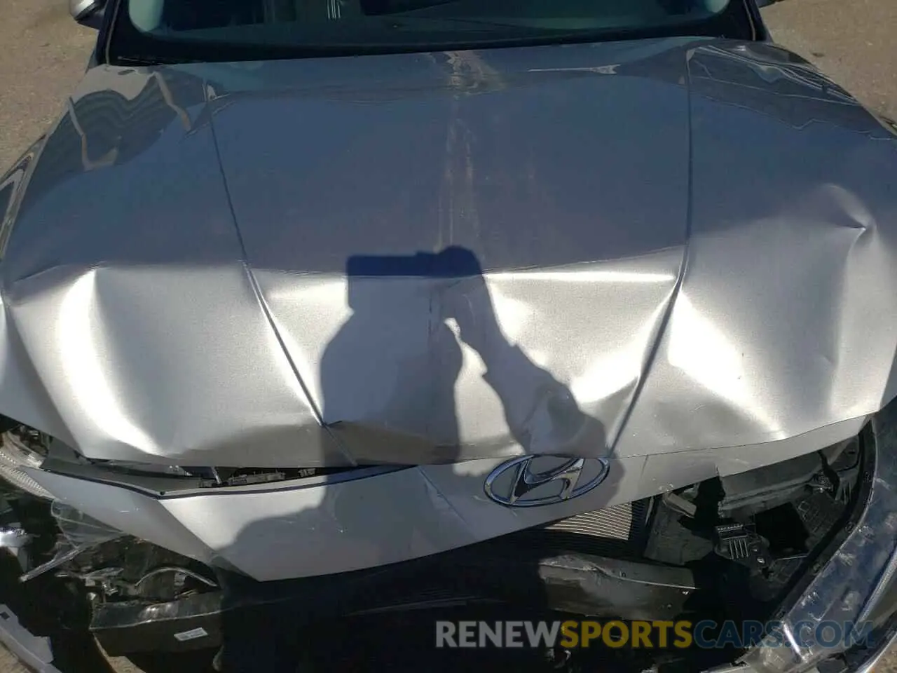 12 Photograph of a damaged car 5NPLM4AG8PH105239 HYUNDAI ELANTRA 2023