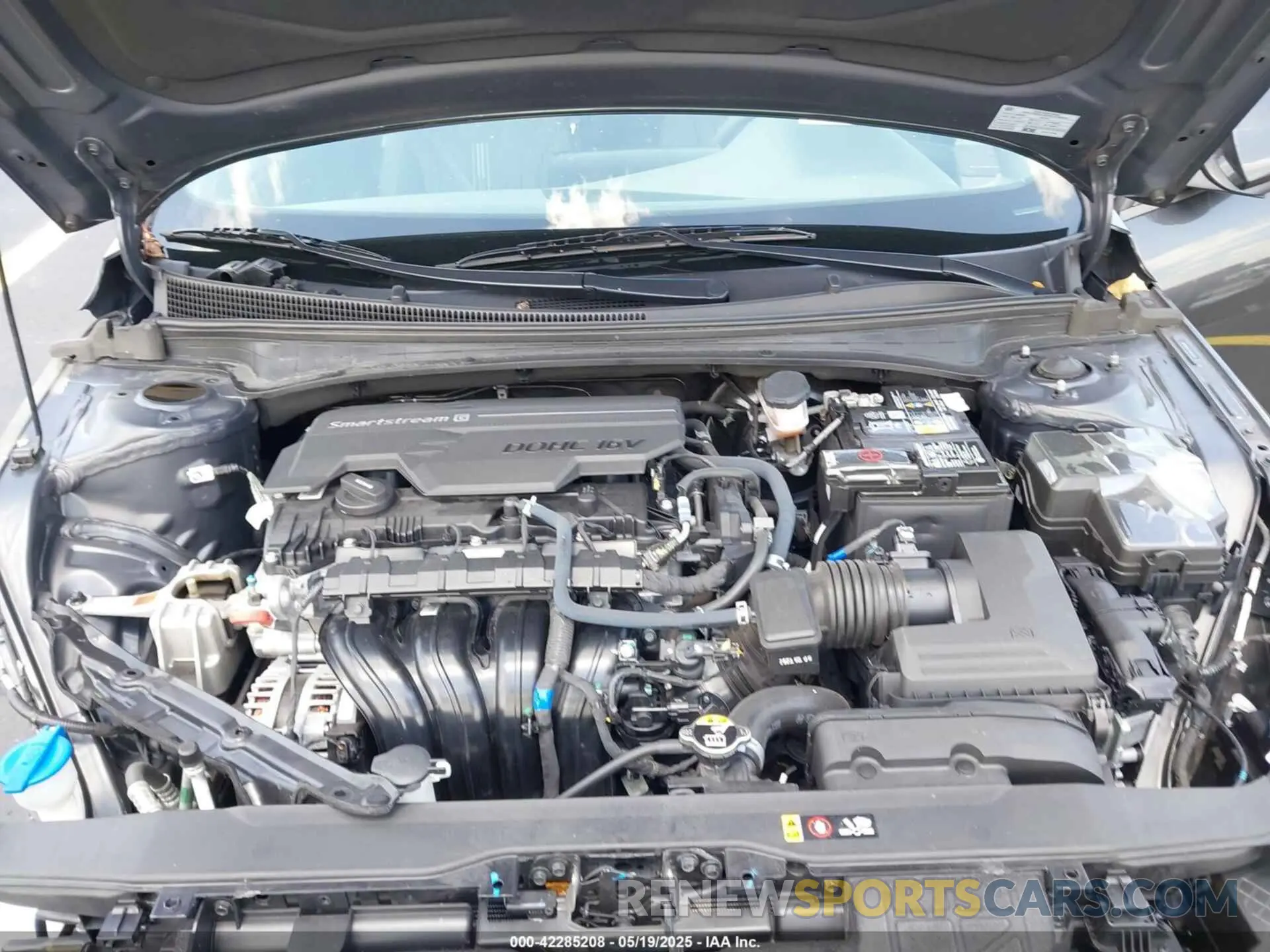 10 Photograph of a damaged car 5NPLM4AG8PH118489 HYUNDAI ELANTRA 2023