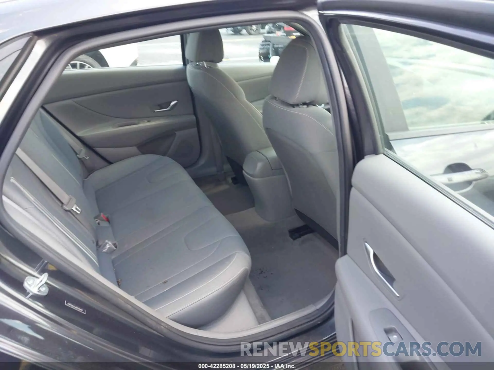 8 Photograph of a damaged car 5NPLM4AG8PH118489 HYUNDAI ELANTRA 2023