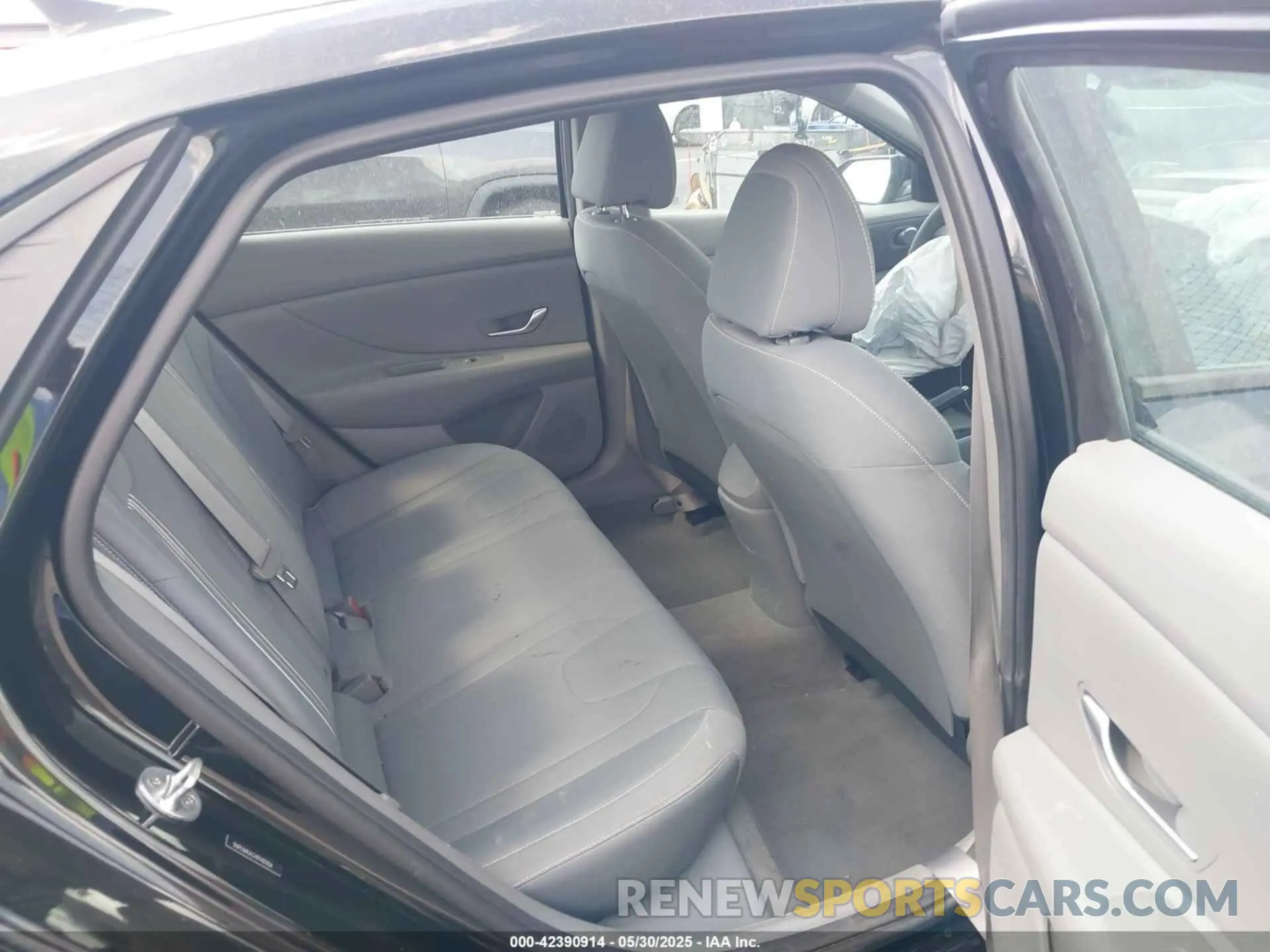 8 Photograph of a damaged car 5NPLM4AG9PH101104 HYUNDAI ELANTRA 2023