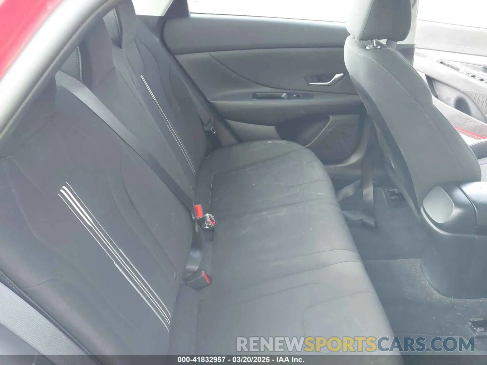 8 Photograph of a damaged car 5NPLM4AG9PH118971 HYUNDAI ELANTRA 2023