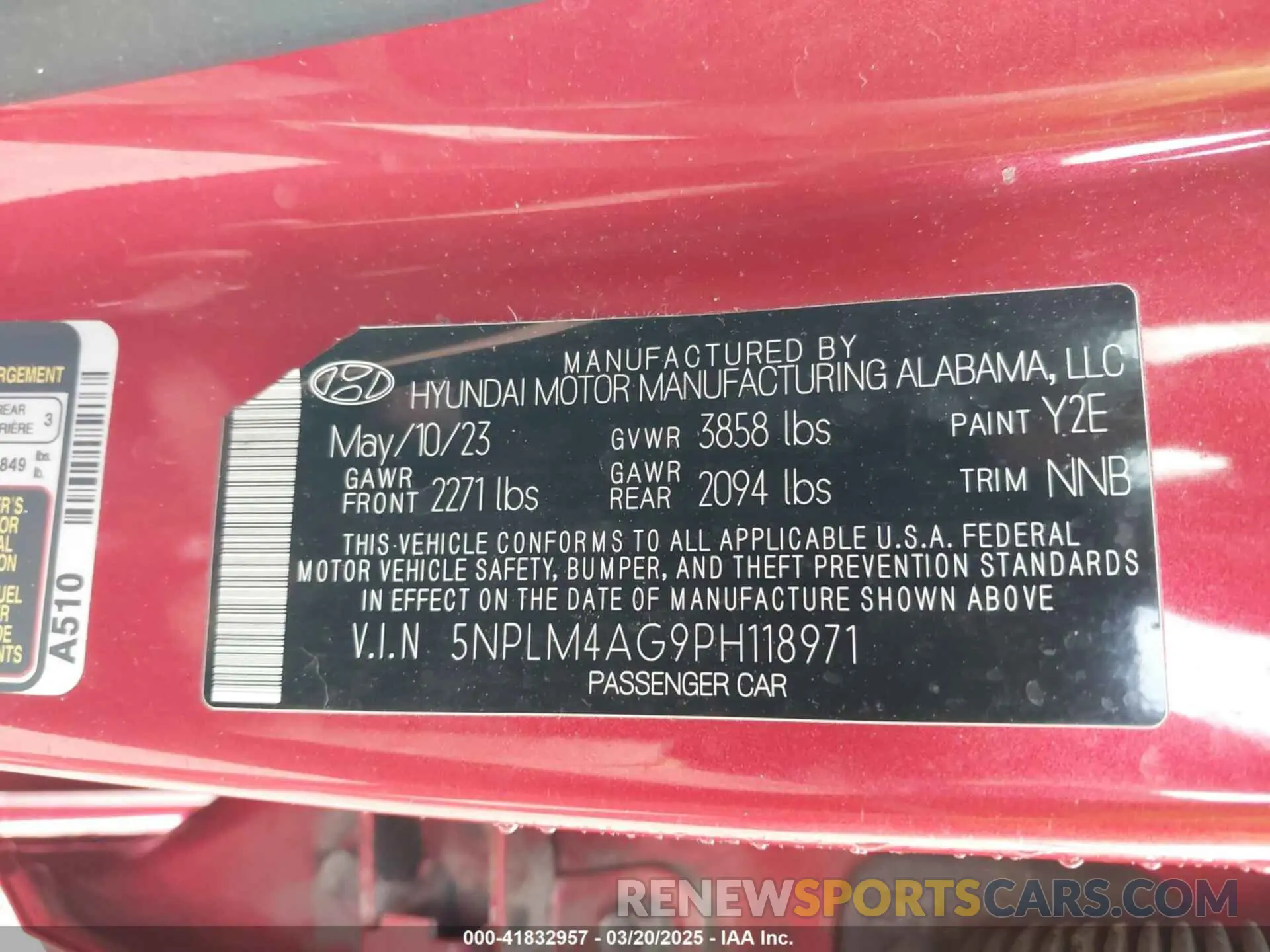 9 Photograph of a damaged car 5NPLM4AG9PH118971 HYUNDAI ELANTRA 2023