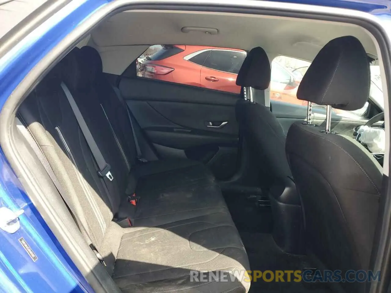 10 Photograph of a damaged car 5NPLM4AGXPH092851 HYUNDAI ELANTRA 2023
