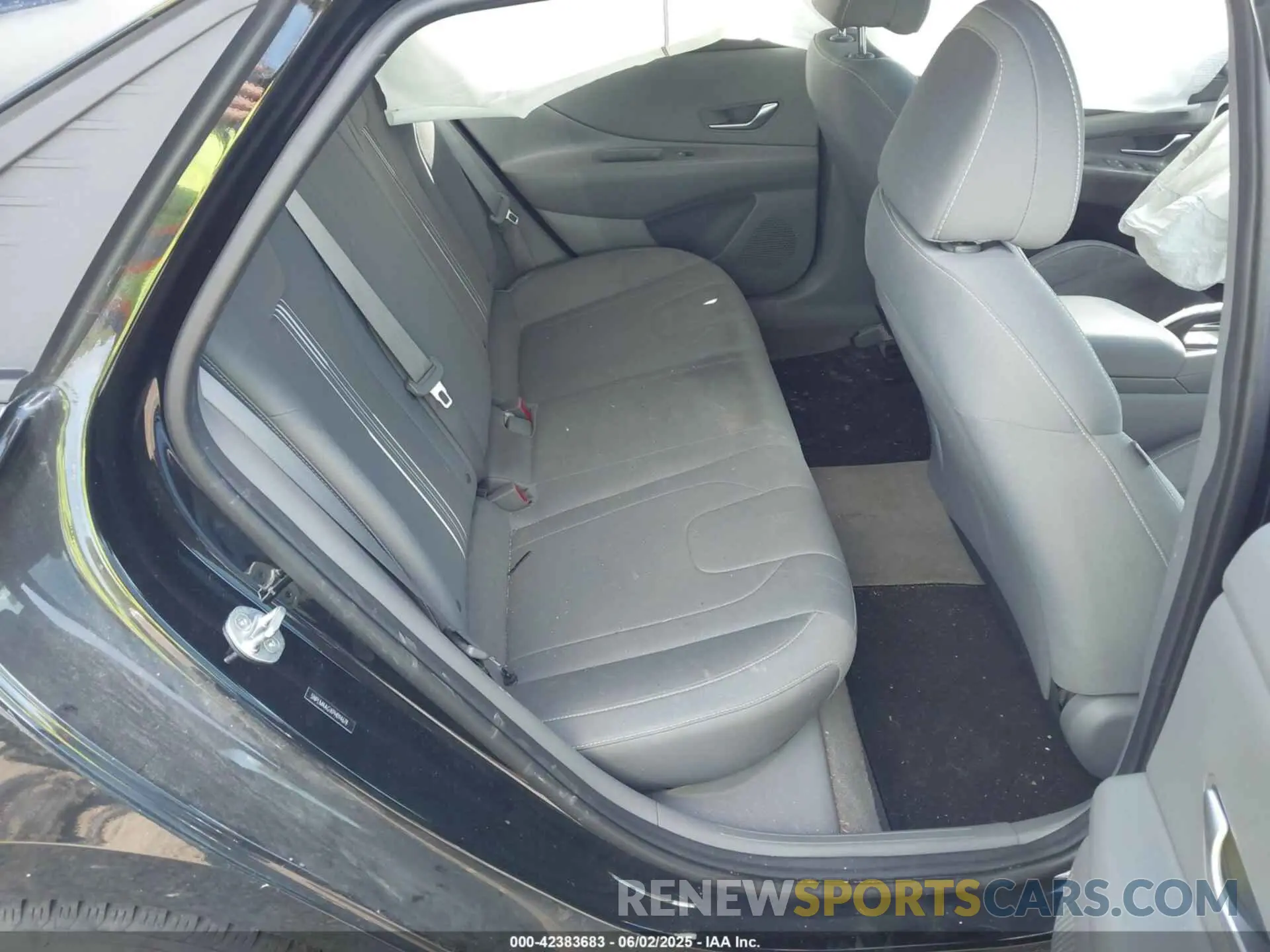 8 Photograph of a damaged car 5NPLM4AGXPH094678 HYUNDAI ELANTRA 2023