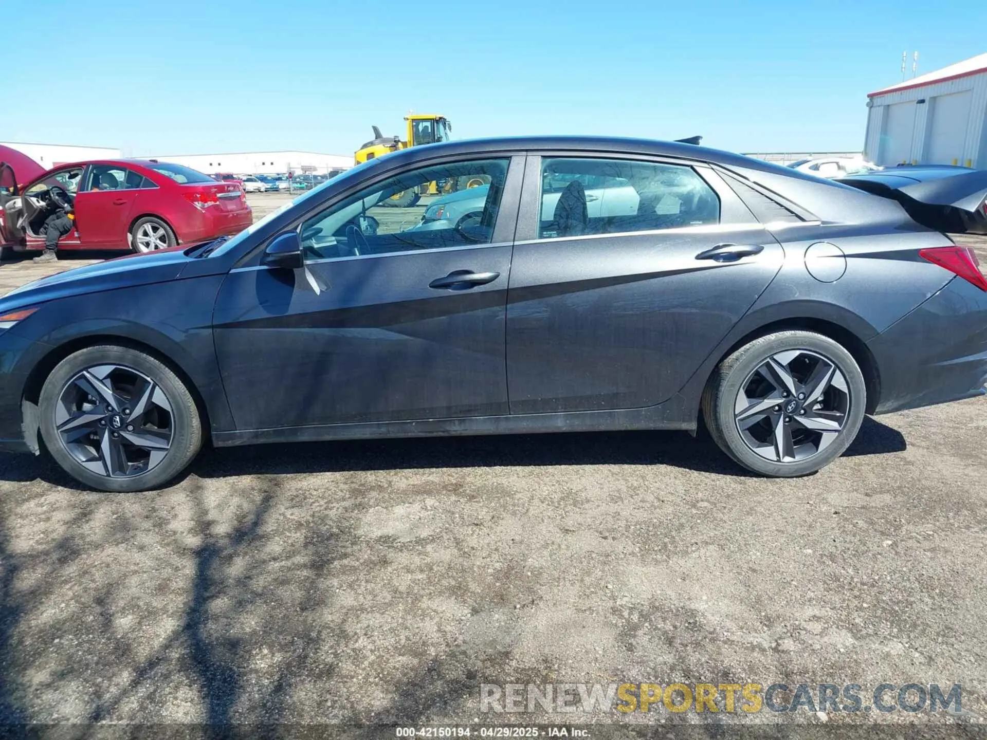 14 Photograph of a damaged car 5NPLP4AG1PH112069 HYUNDAI ELANTRA 2023