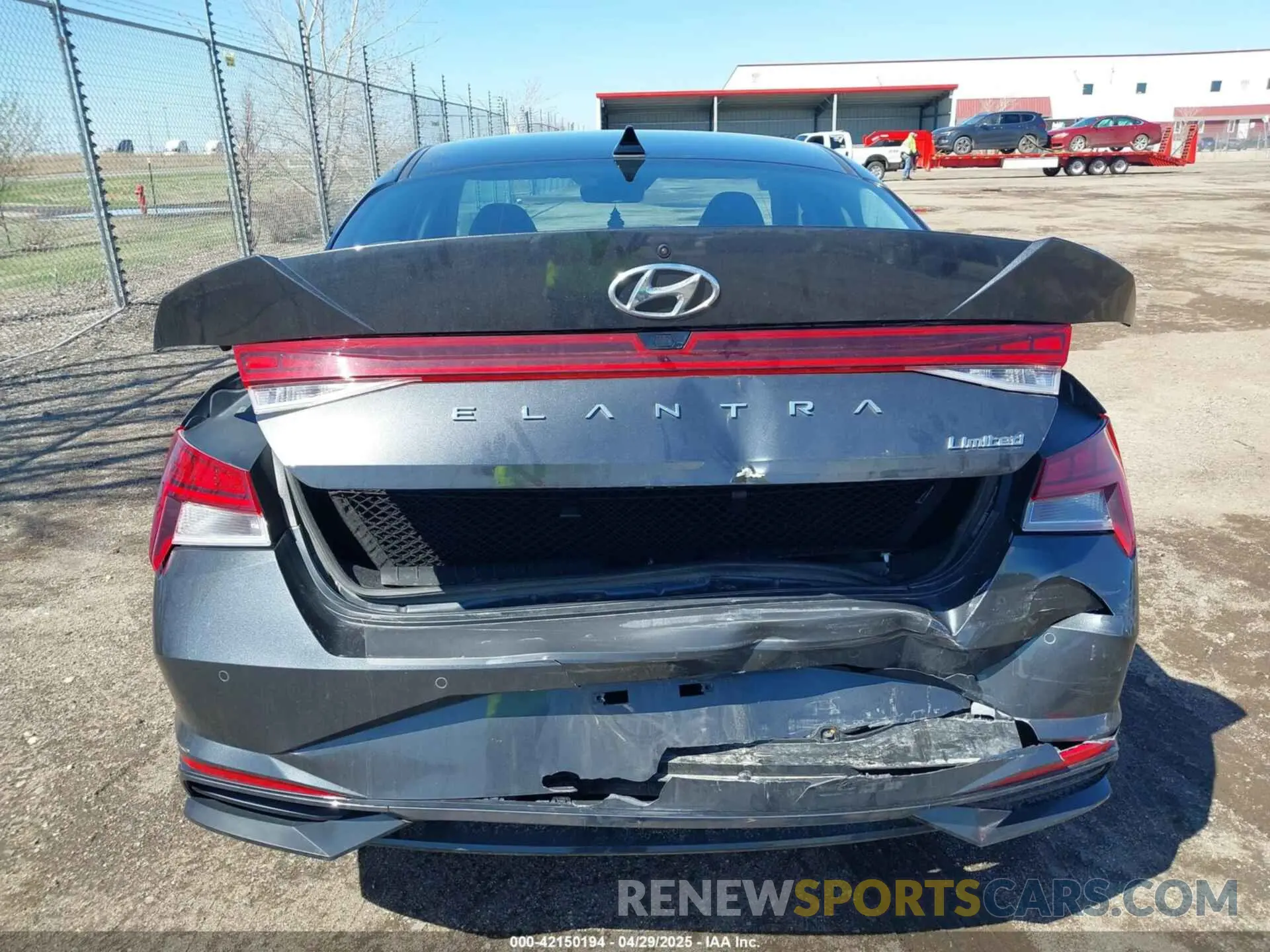 16 Photograph of a damaged car 5NPLP4AG1PH112069 HYUNDAI ELANTRA 2023