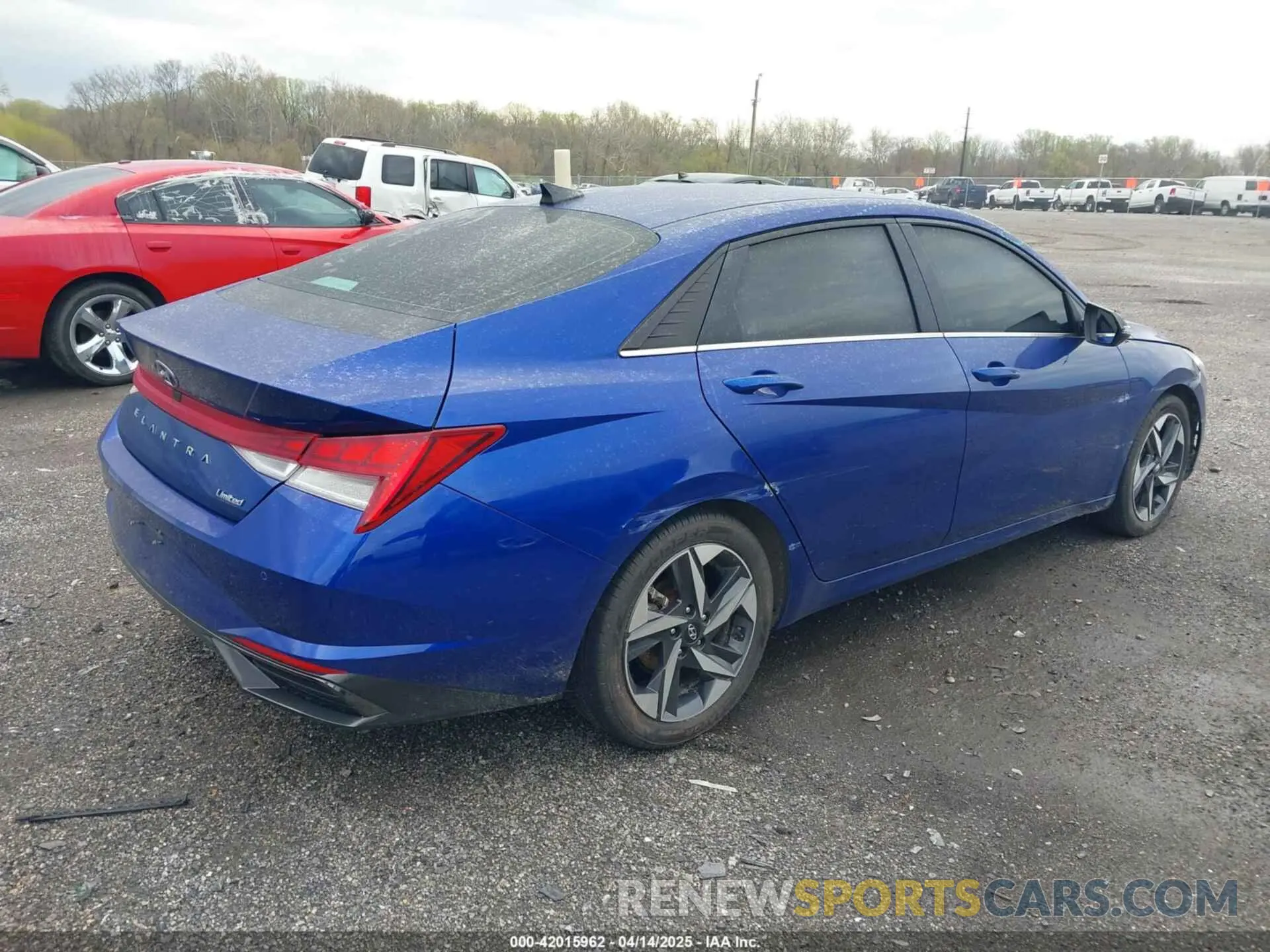 4 Photograph of a damaged car 5NPLP4AG7PH105417 HYUNDAI ELANTRA 2023
