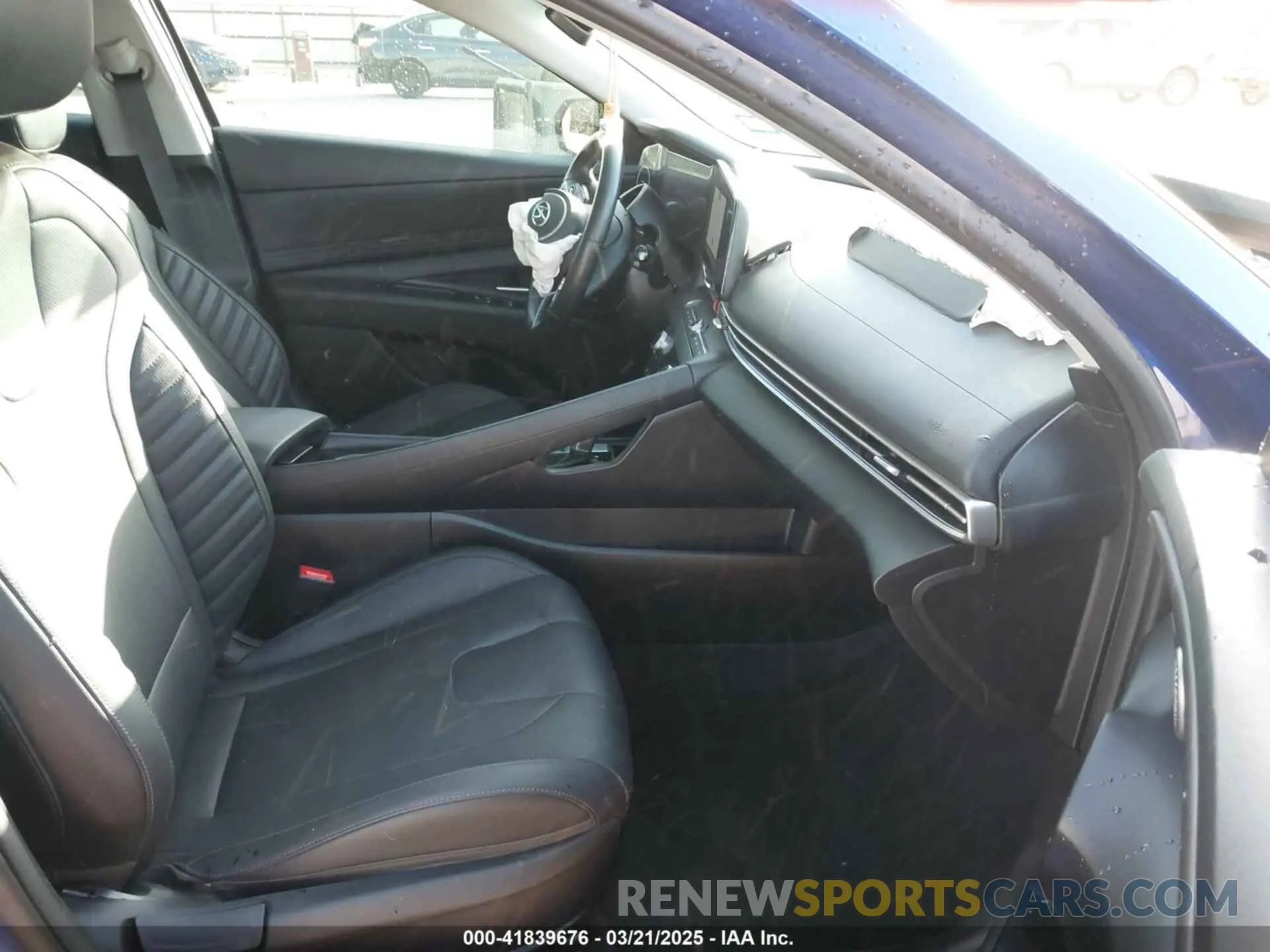 5 Photograph of a damaged car 5NPLP4AG7PH110309 HYUNDAI ELANTRA 2023