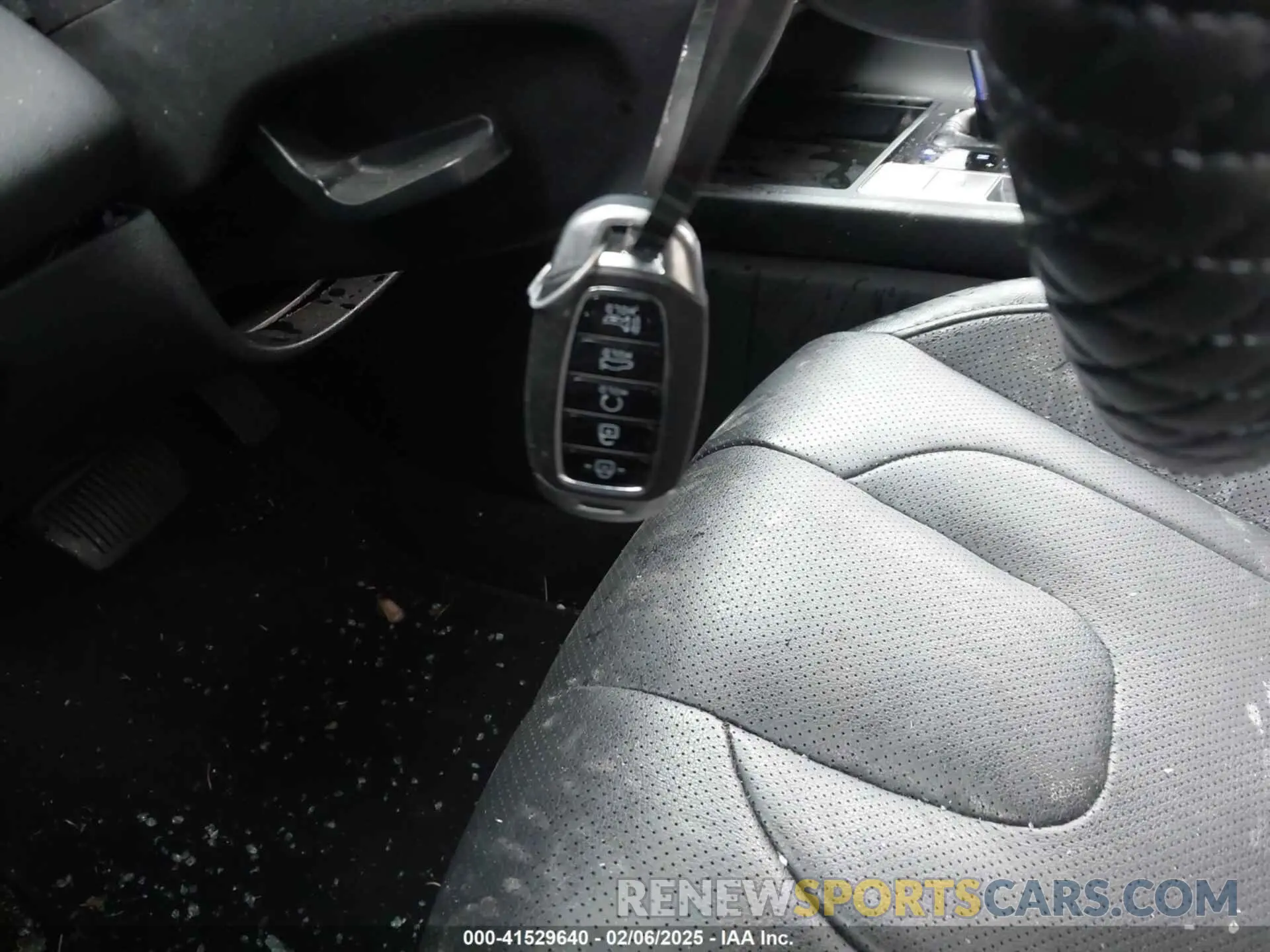 11 Photograph of a damaged car 5NPLP4AG8PH114305 HYUNDAI ELANTRA 2023
