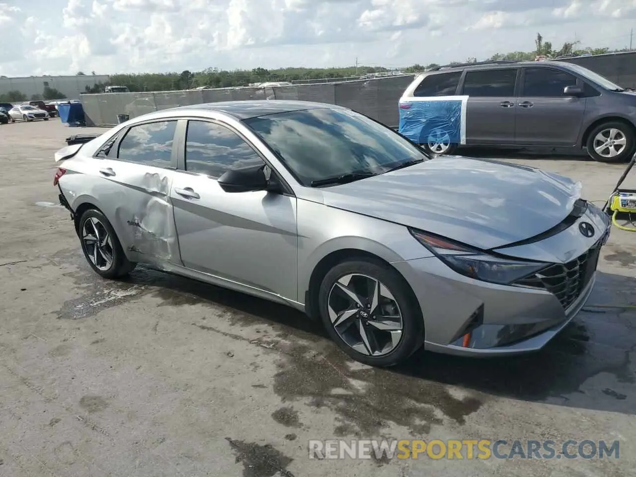 4 Photograph of a damaged car 5NPLP4AGXPH089813 HYUNDAI ELANTRA 2023