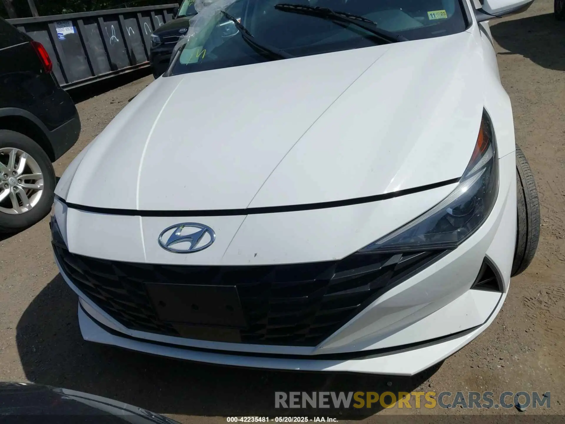 12 Photograph of a damaged car 5NPLS4AG0PH112059 HYUNDAI ELANTRA 2023
