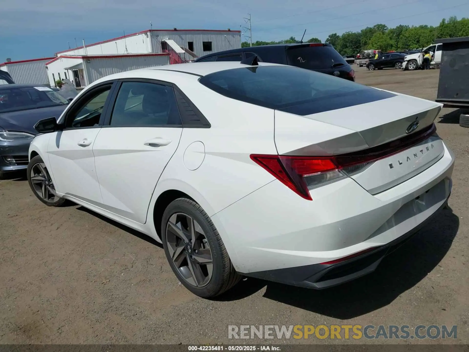 3 Photograph of a damaged car 5NPLS4AG0PH112059 HYUNDAI ELANTRA 2023