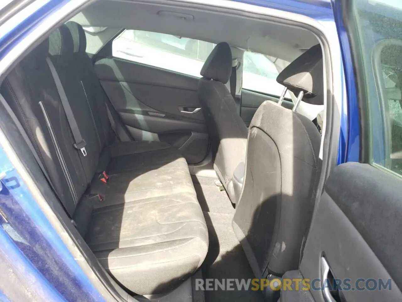 10 Photograph of a damaged car 5NPLS4AG1PH091724 HYUNDAI ELANTRA 2023