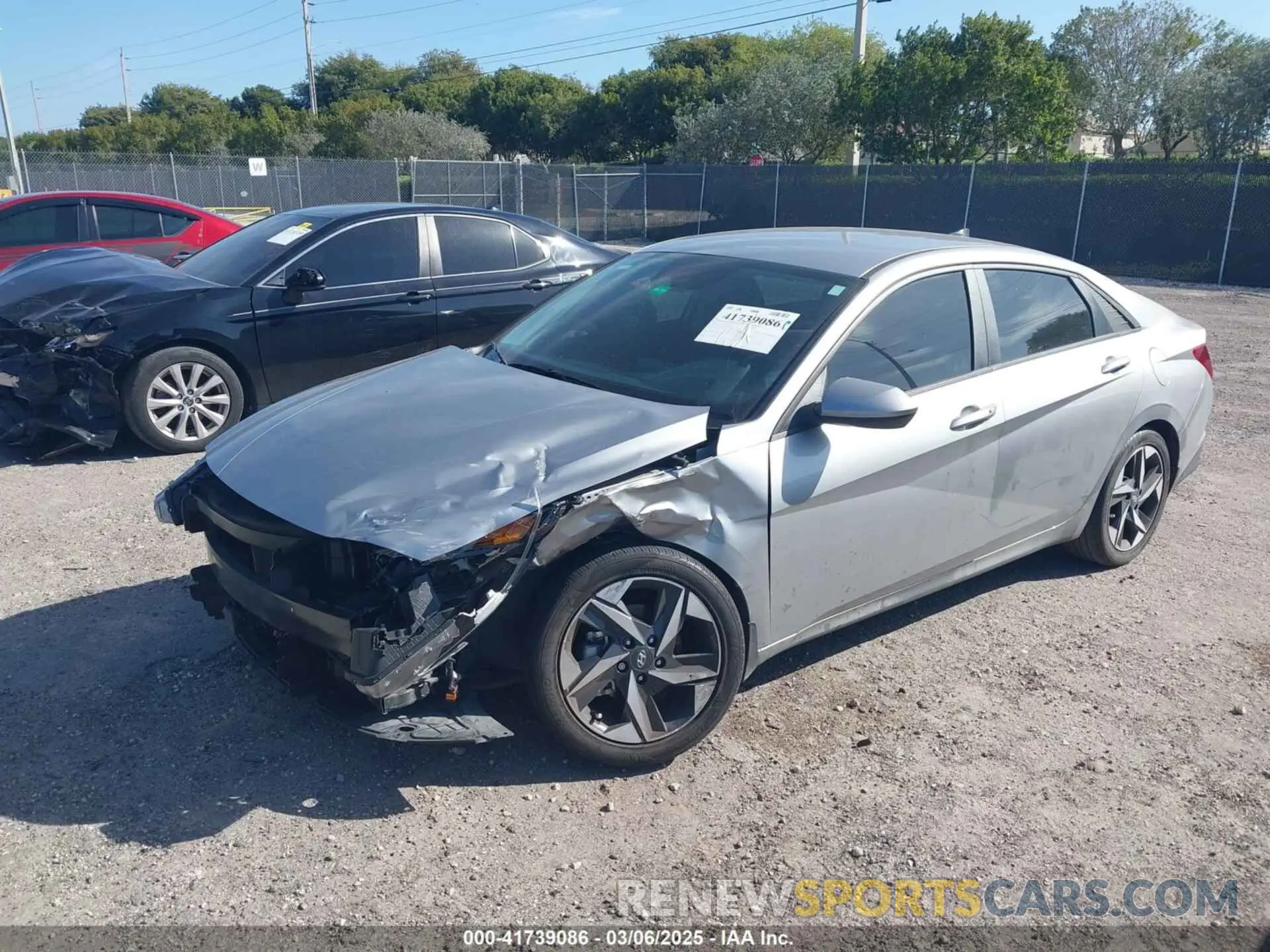 2 Photograph of a damaged car 5NPLS4AG1PH092789 HYUNDAI ELANTRA 2023
