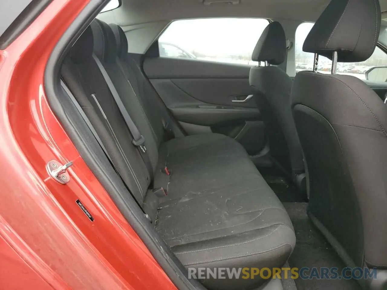 10 Photograph of a damaged car 5NPLS4AG1PH099547 HYUNDAI ELANTRA 2023
