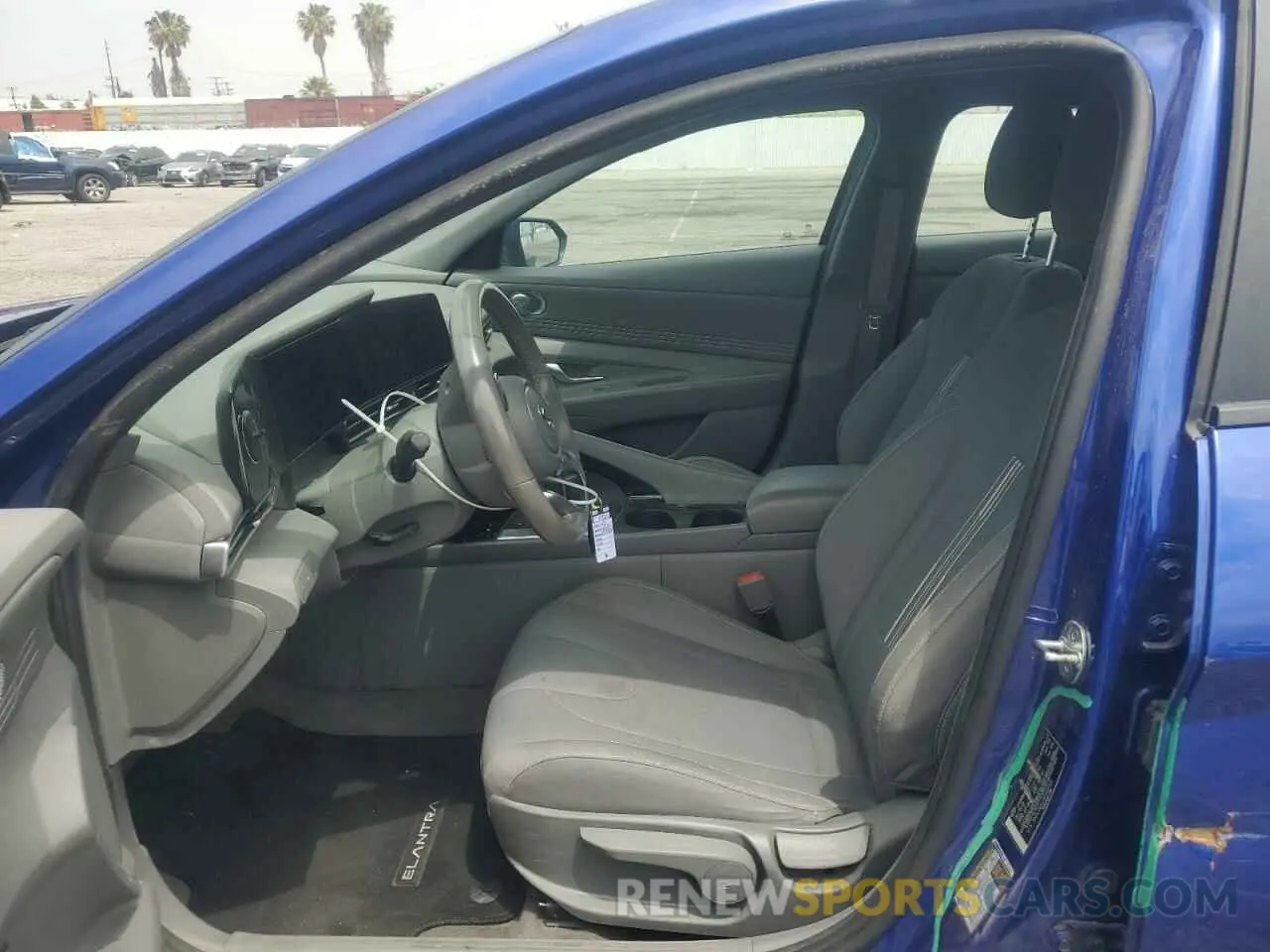 7 Photograph of a damaged car 5NPLS4AG1PH105556 HYUNDAI ELANTRA 2023