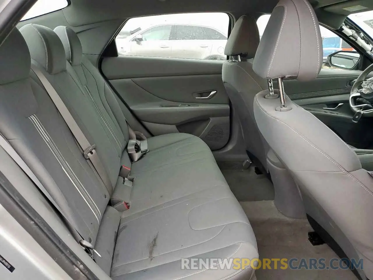 10 Photograph of a damaged car 5NPLS4AG1PH119733 HYUNDAI ELANTRA 2023
