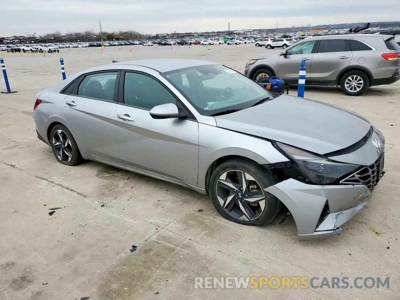 4 Photograph of a damaged car 5NPLS4AG1PH119733 HYUNDAI ELANTRA 2023