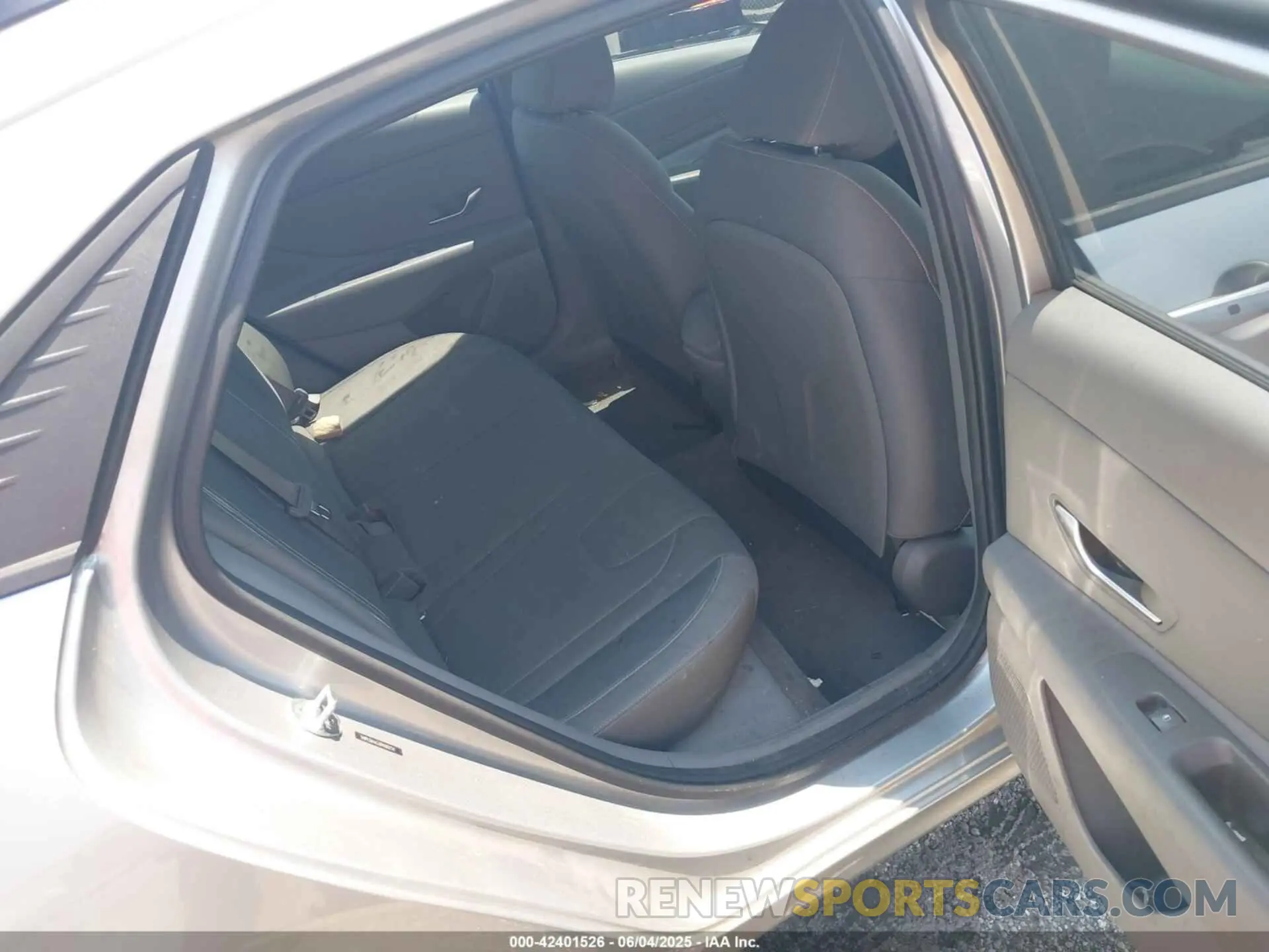 8 Photograph of a damaged car 5NPLS4AG3PH102724 HYUNDAI ELANTRA 2023