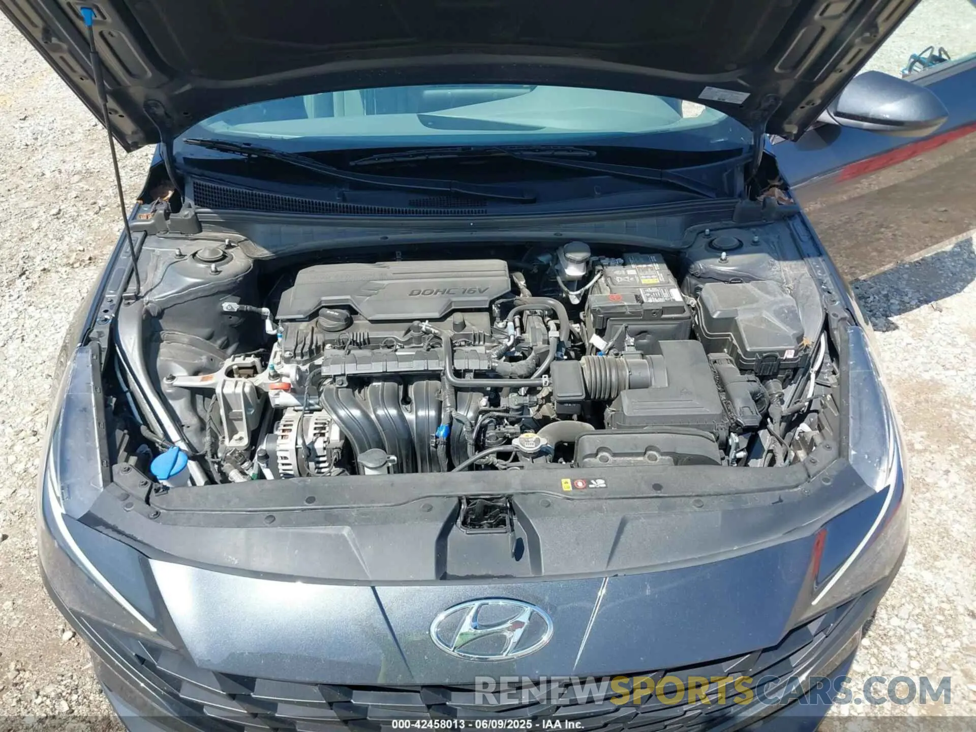 10 Photograph of a damaged car 5NPLS4AG3PH112668 HYUNDAI ELANTRA 2023