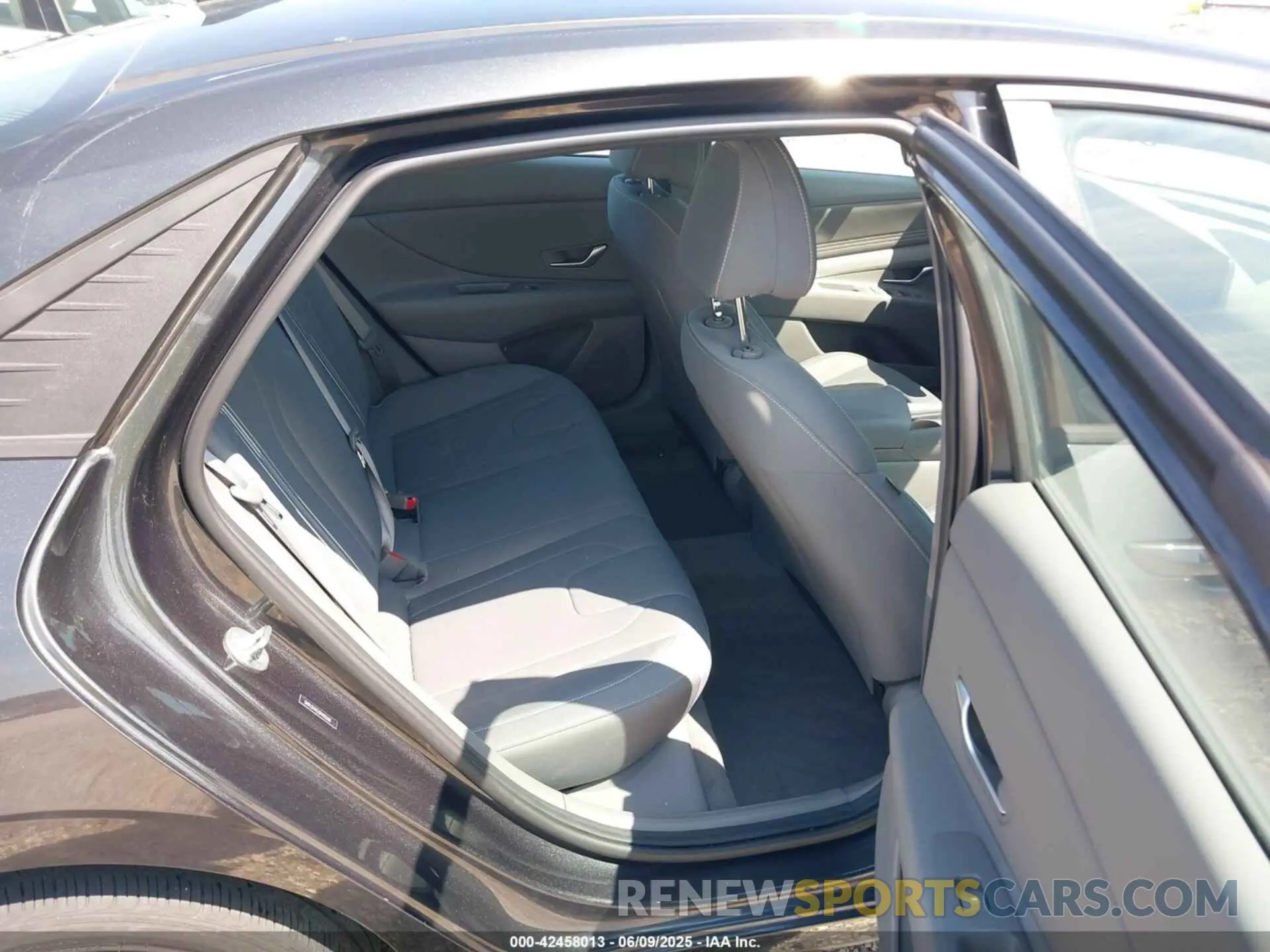 8 Photograph of a damaged car 5NPLS4AG3PH112668 HYUNDAI ELANTRA 2023