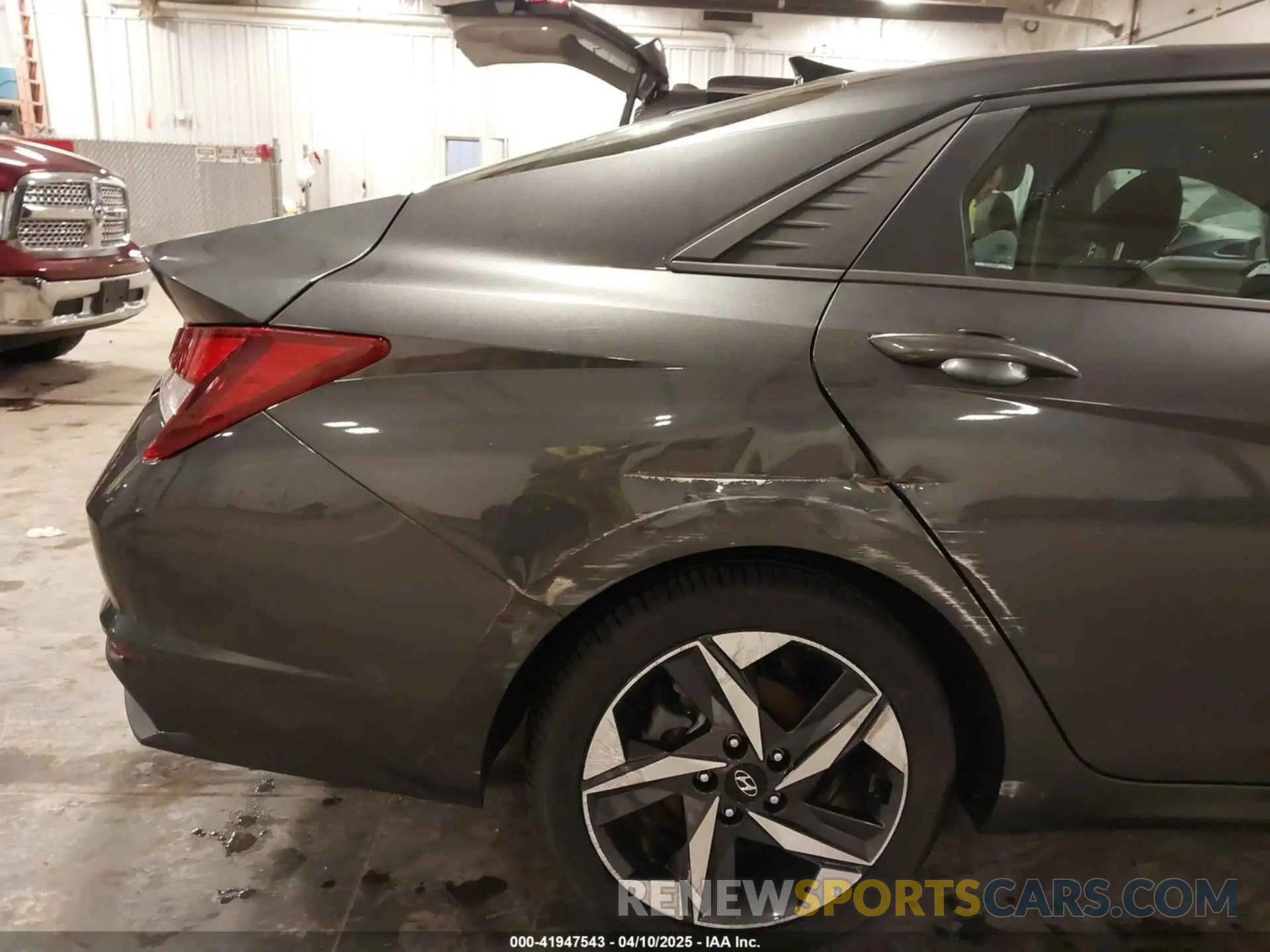 17 Photograph of a damaged car 5NPLS4AG3PH118177 HYUNDAI ELANTRA 2023
