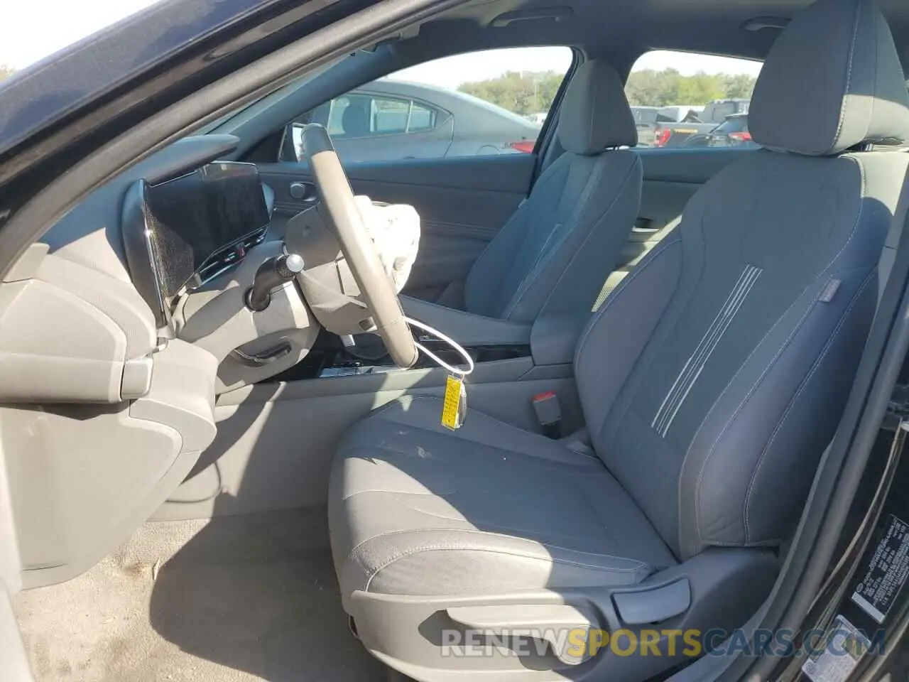 7 Photograph of a damaged car 5NPLS4AG4PH098389 HYUNDAI ELANTRA 2023