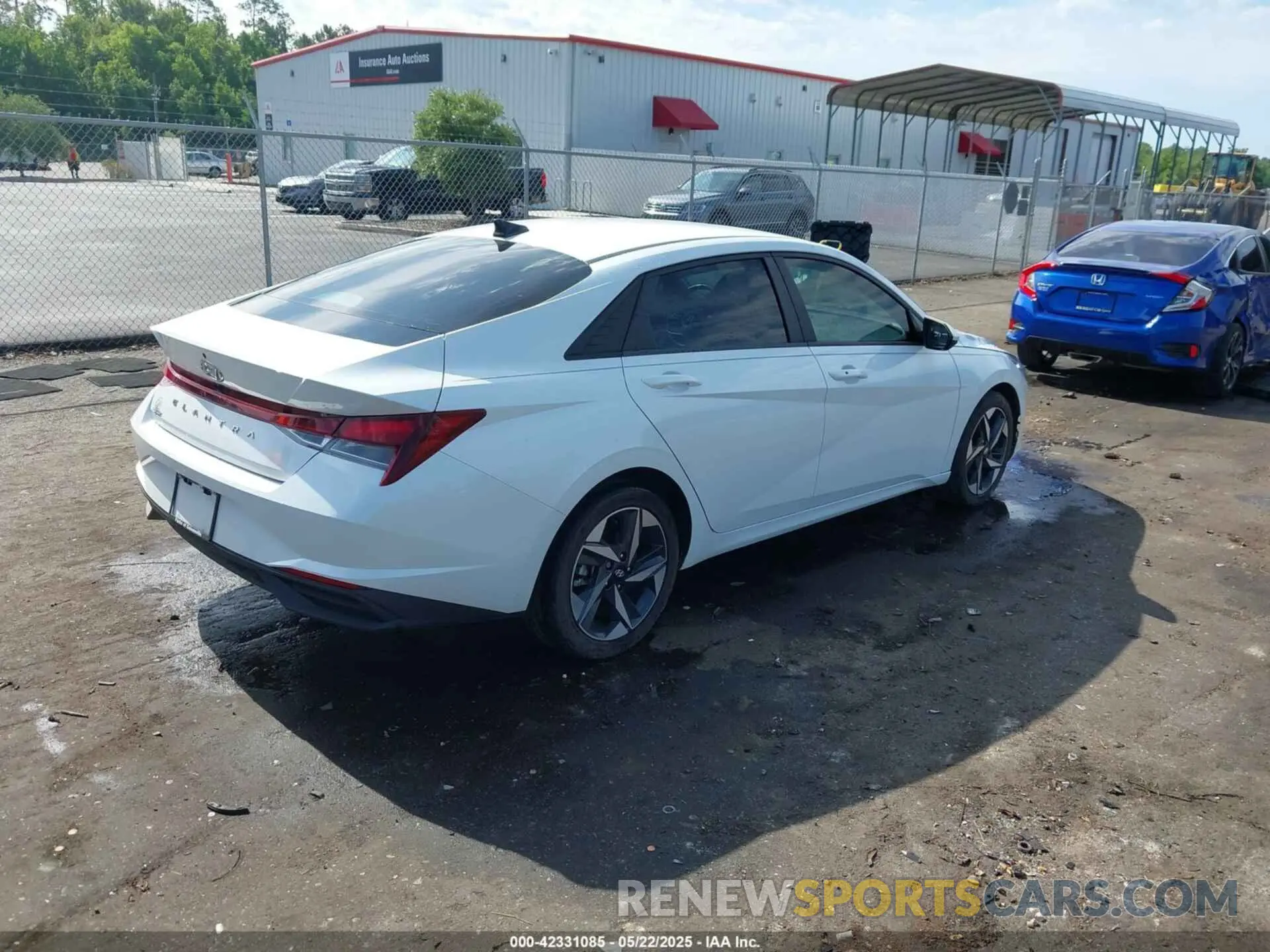 4 Photograph of a damaged car 5NPLS4AG5PH088017 HYUNDAI ELANTRA 2023