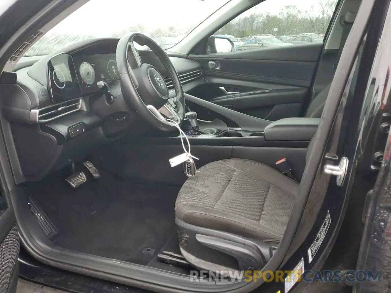 7 Photograph of a damaged car 5NPLS4AG6PH090116 HYUNDAI ELANTRA 2023