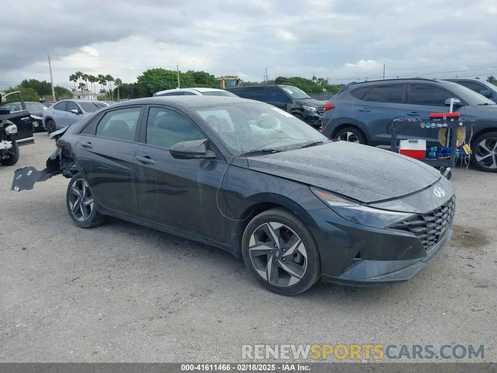 1 Photograph of a damaged car 5NPLS4AG6PH112289 HYUNDAI ELANTRA 2023