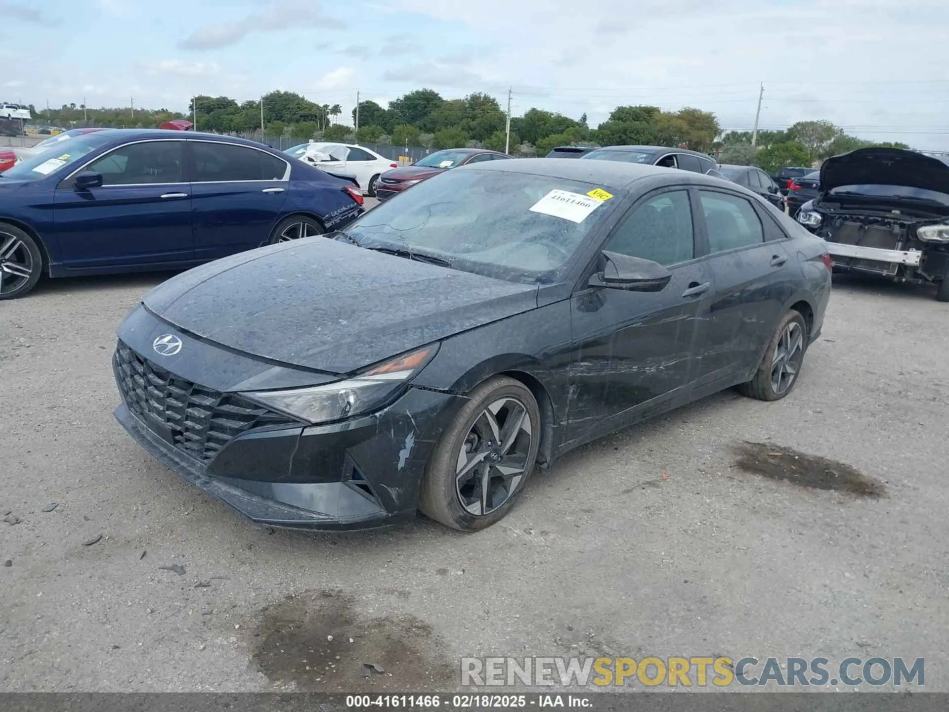 2 Photograph of a damaged car 5NPLS4AG6PH112289 HYUNDAI ELANTRA 2023