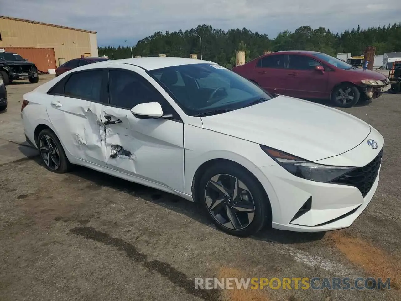4 Photograph of a damaged car 5NPLS4AG6PH116052 HYUNDAI ELANTRA 2023