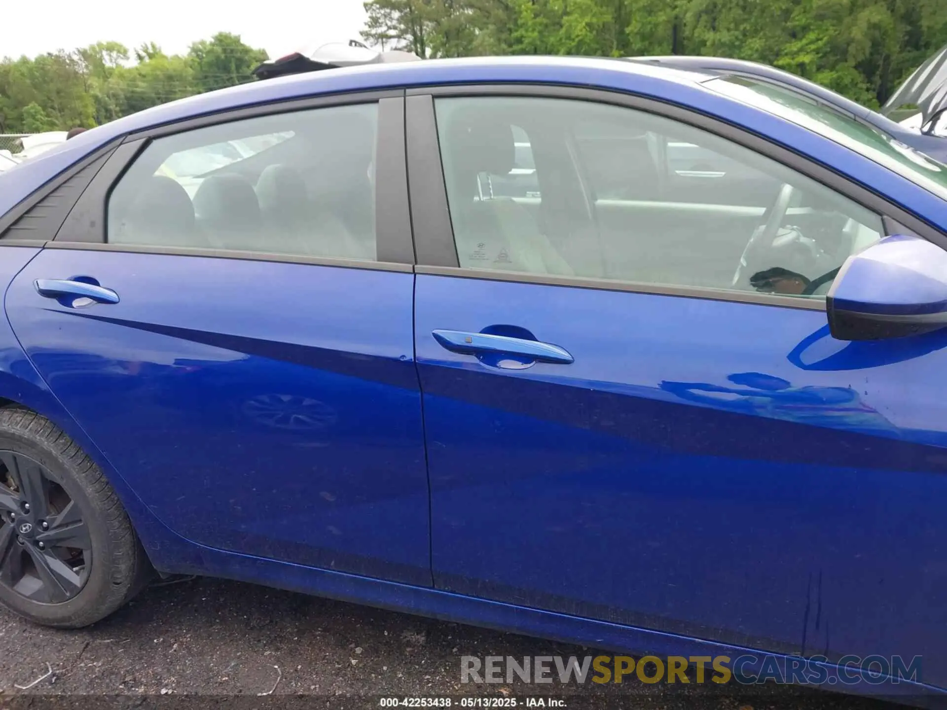 14 Photograph of a damaged car 5NPLS4AG7PH090562 HYUNDAI ELANTRA 2023
