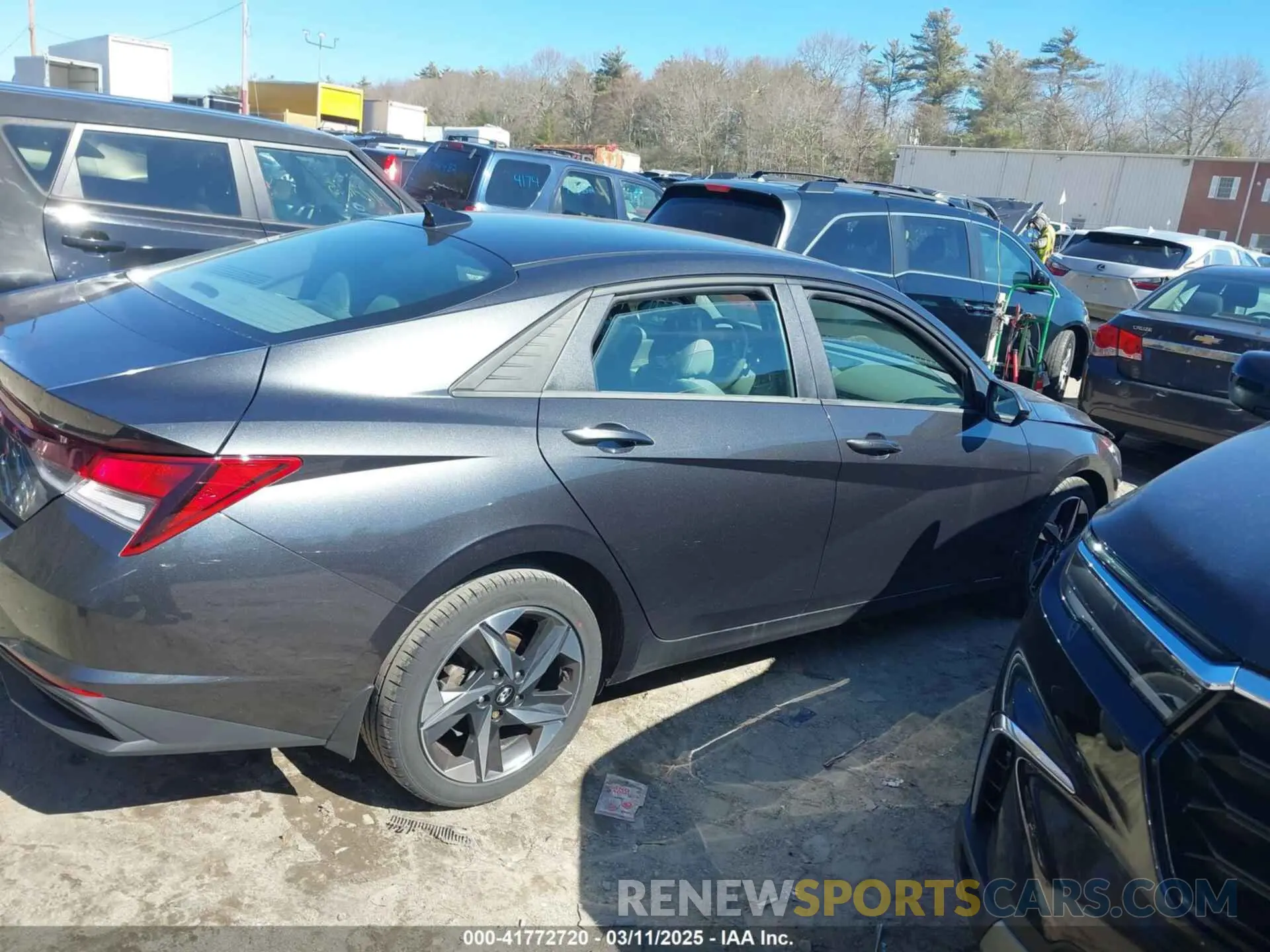 13 Photograph of a damaged car 5NPLS4AG7PH098662 HYUNDAI ELANTRA 2023